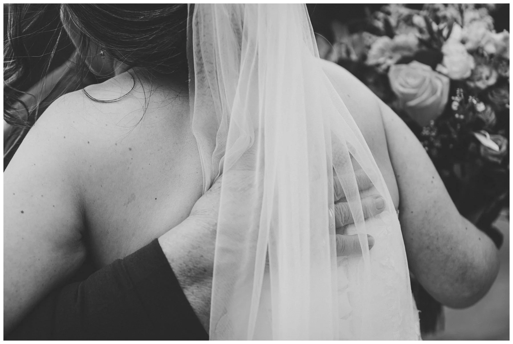 olivia_mike_dodford_inn_wedding_blog_0081.jpg