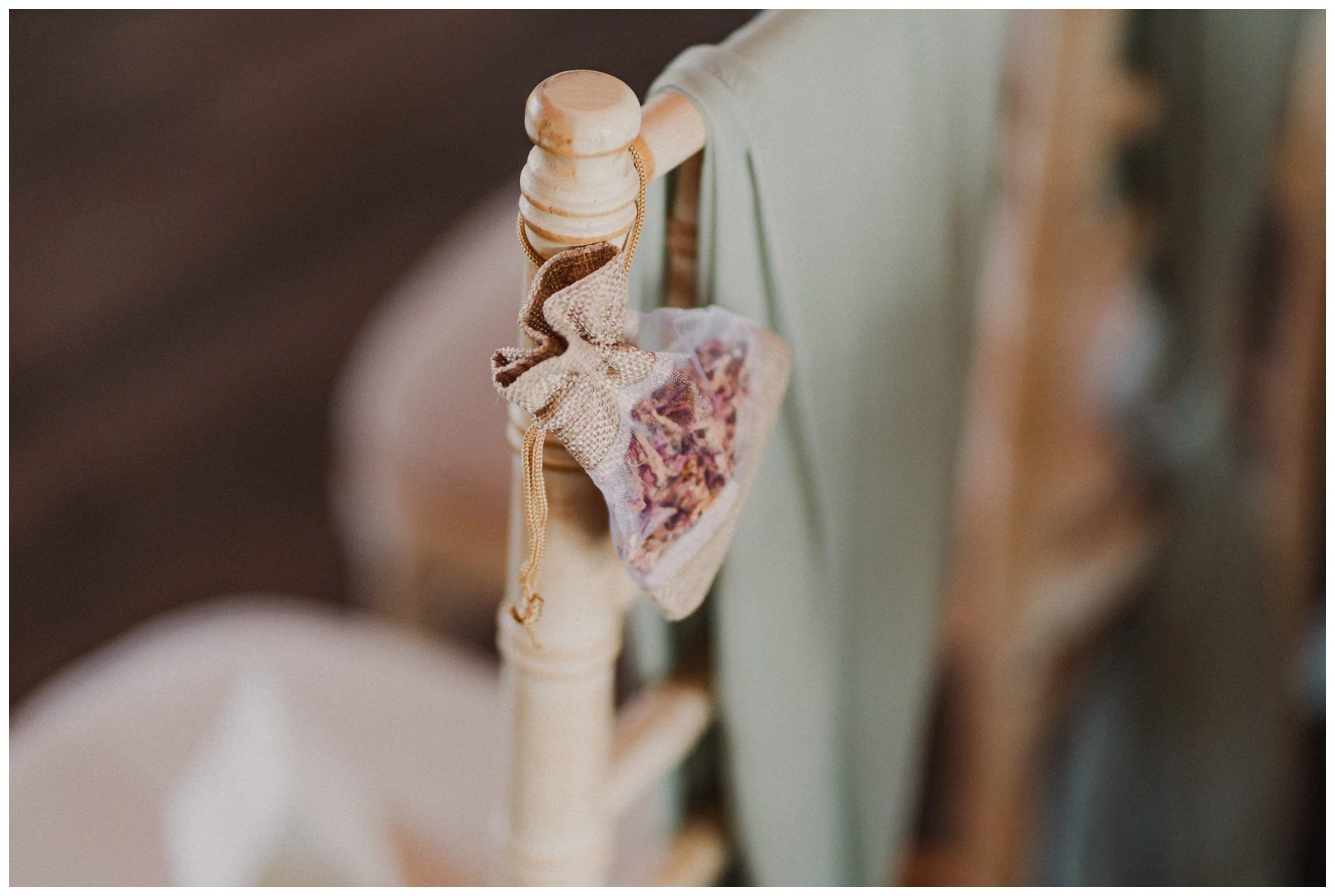 olivia_mike_dodford_inn_wedding_blog_0031.jpg