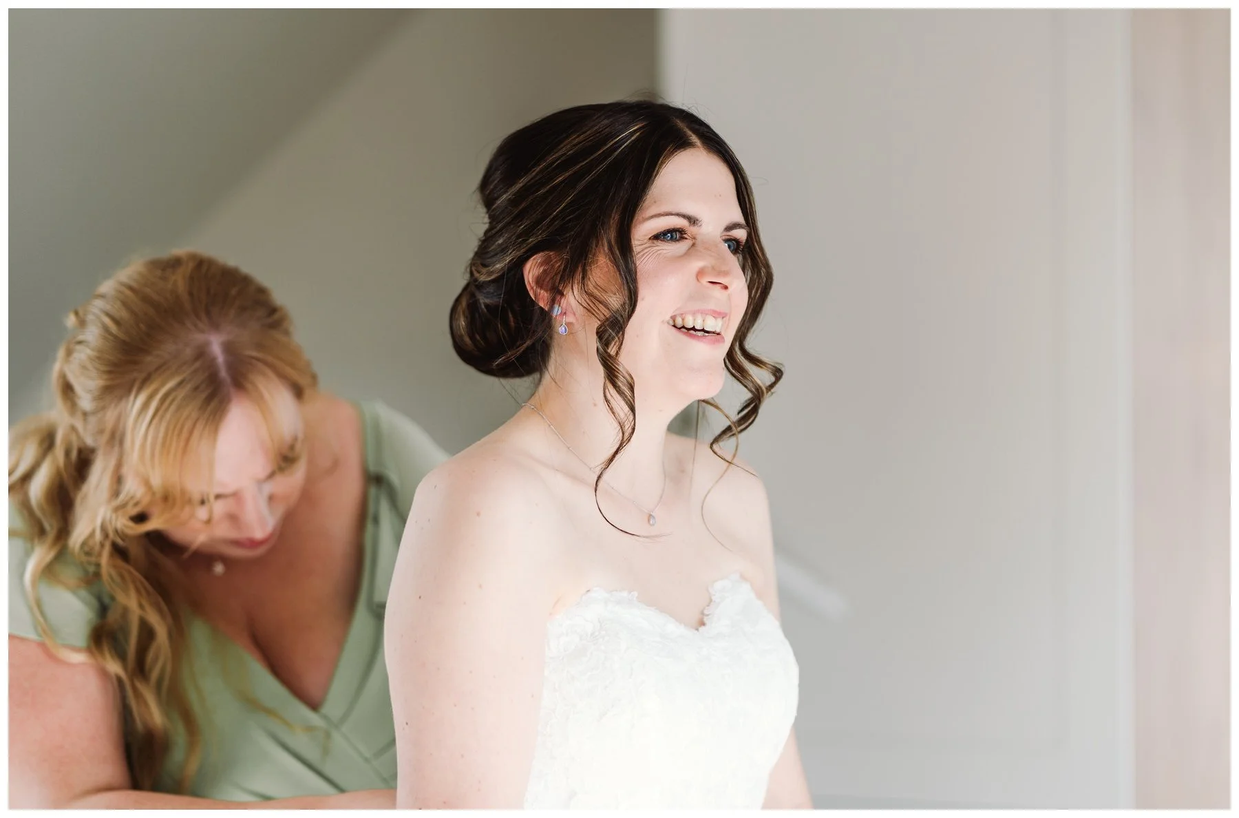 olivia_mike_dodford_inn_wedding_blog_0039.jpg