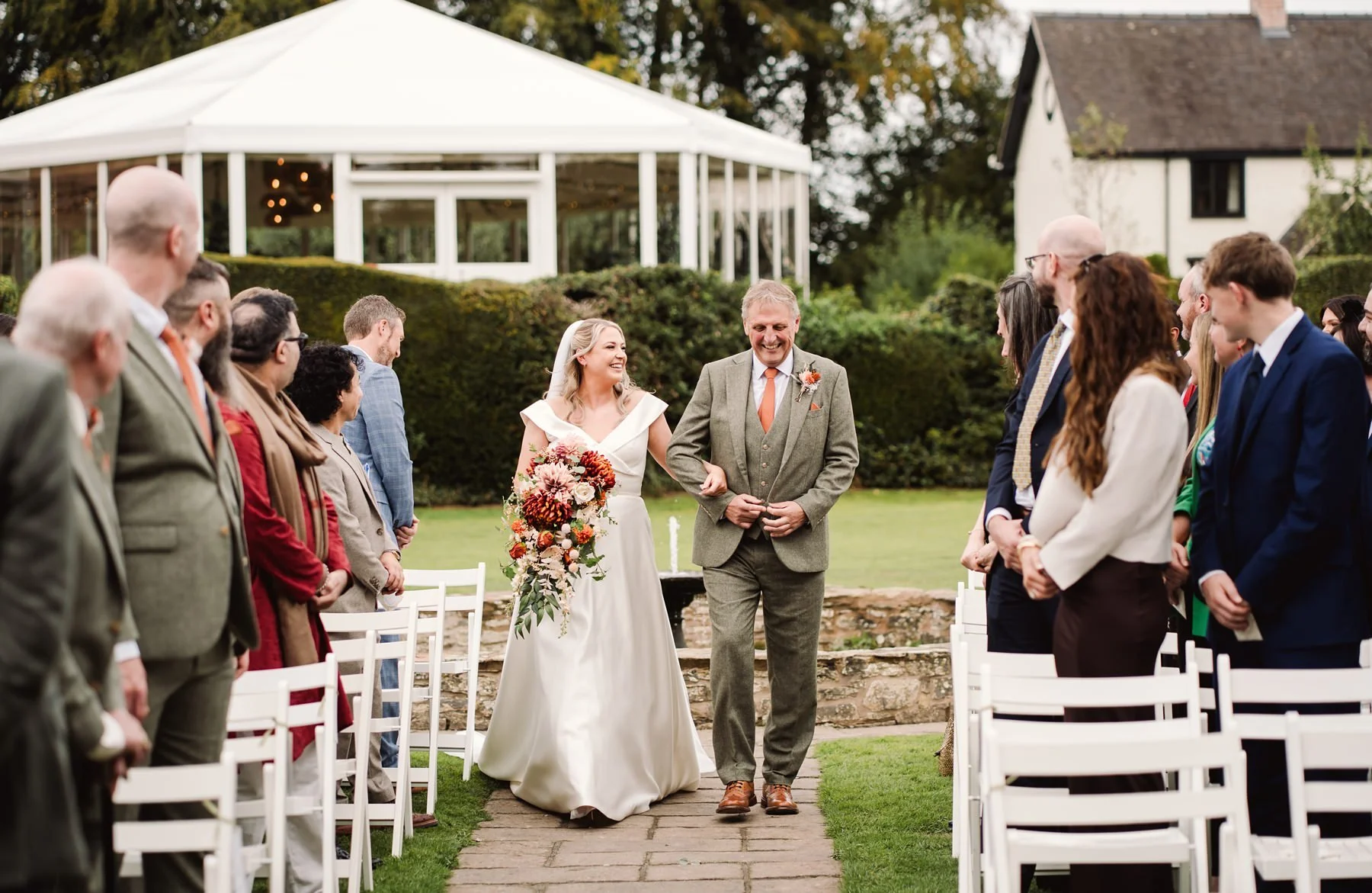 char_gary_tease_delbury_hall_wedding_amytiphoto_0251.jpg