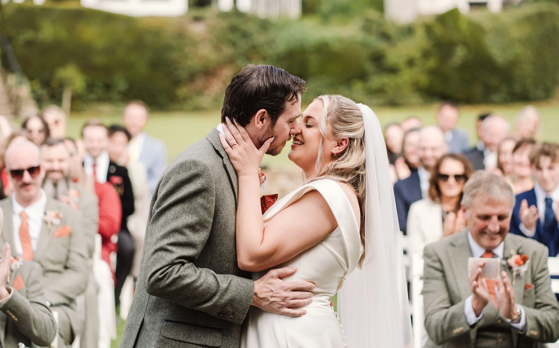char_gary_tease_delbury_hall_wedding_amytiphoto_0277.jpg