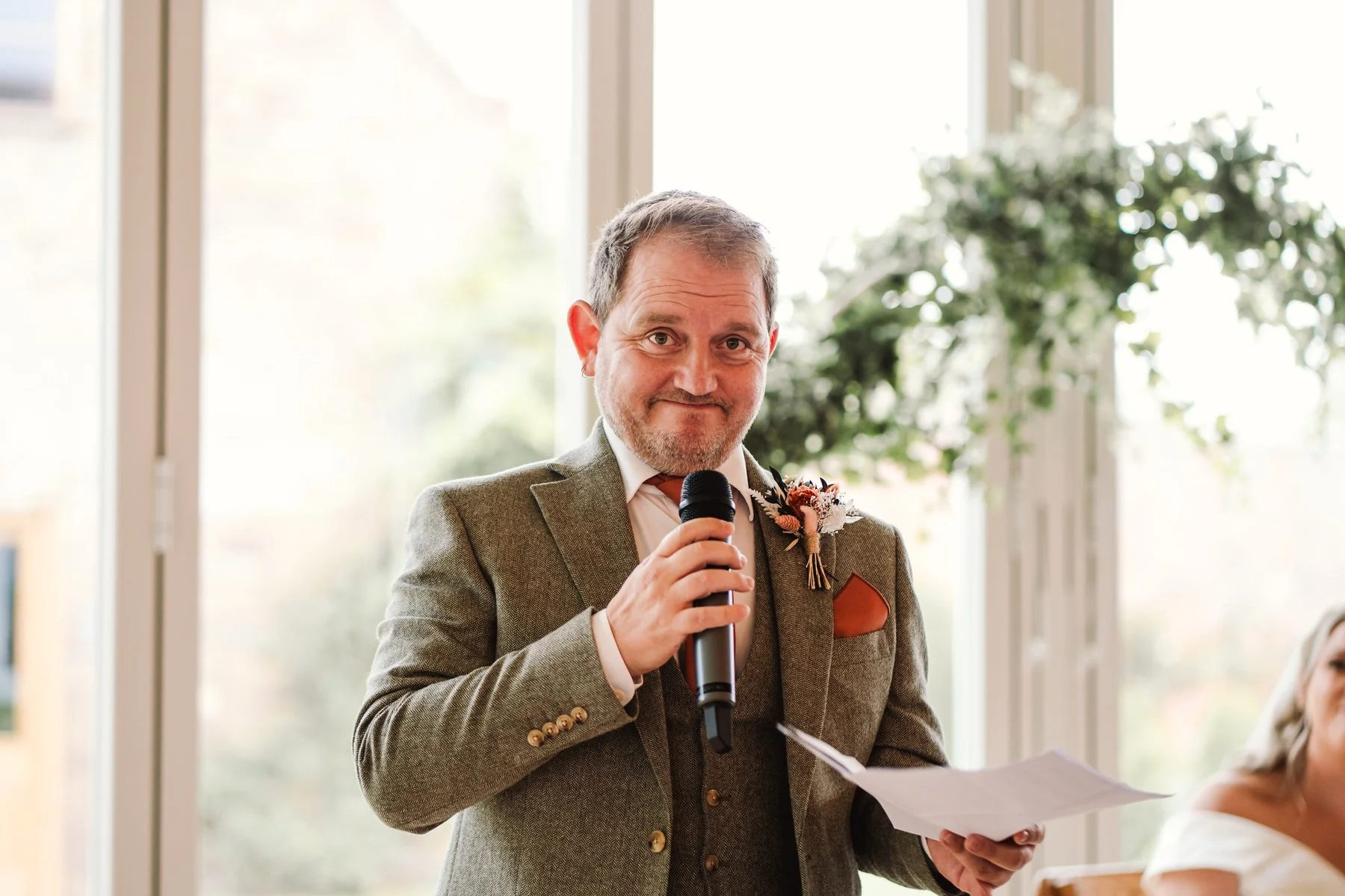 char_gary_tease_delbury_hall_wedding_amytiphoto_0394.jpg