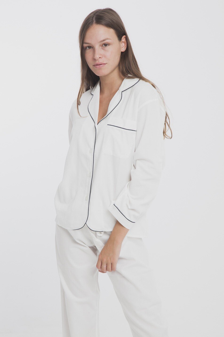 white-classic-pijama.jpg
