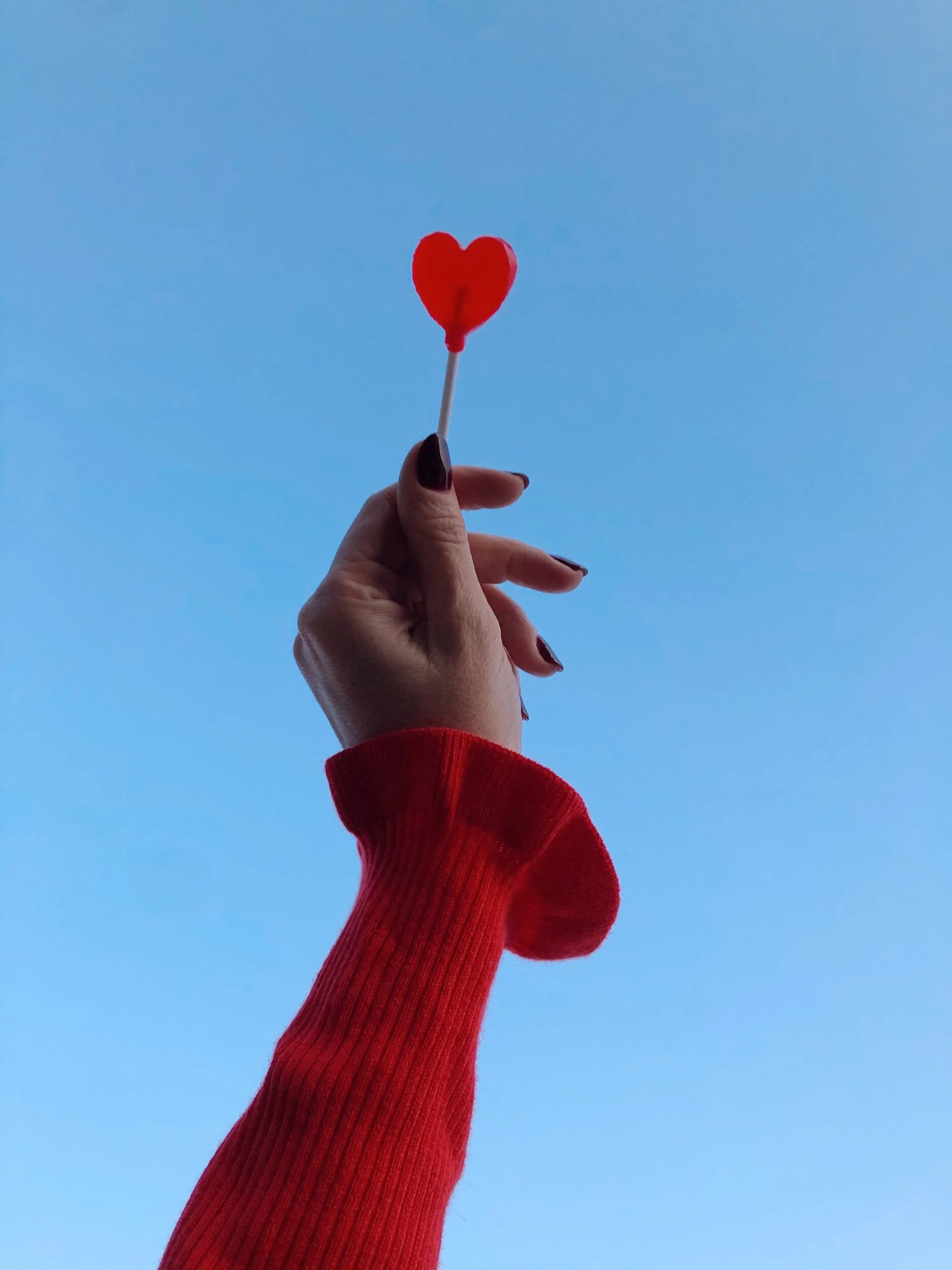 MATAR EL AMOR ROMÁNTICO