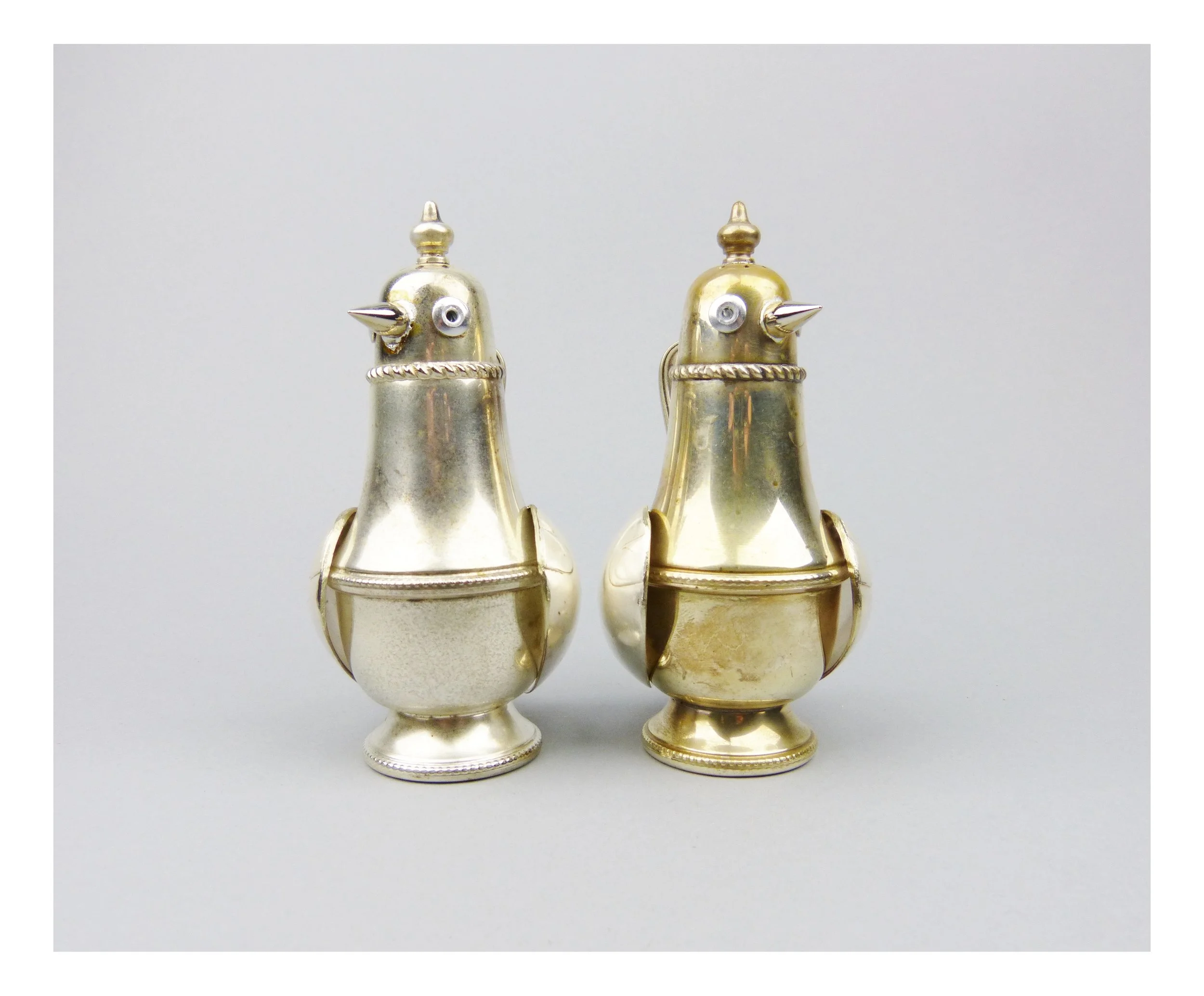 Pair of cruet birds