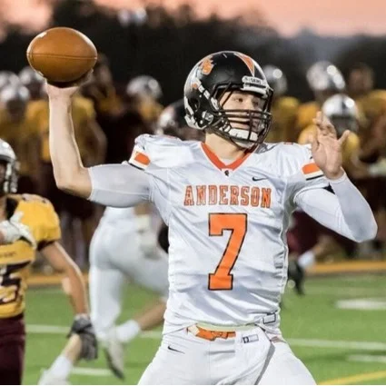 JAY VOLPENHEIN #7 LOCATION: Cincinnati, OH SCHOOL: Anderson H.S. POSITION: Quarterback CLASS: 2017 HEIGHT: 6' 3" WEIGHT: 190 STATS: 2017 (12 games) Passing: 265/424 - 3,809 yards - 35 td, 10 int Rushing: 162 att - 1,110 yards - 17 td ATHLETIC AWARDS: 1st Team All ECC, ECC Player of the Year, 1st team All SW Ohio, CrossTown MVP SCHOLARSHIP: Tiffin University