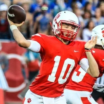 BRAYDEN BURCH #10 LOCATION: Fort Mitchell, KY SCHOOL: Beechwood H.S. POSITION: Quarterback CLASS: 2017 HEIGHT: 6' 1" WEIGHT: 190 STATS: 2017 Passing: 145/252 - 1,967 yards - 23 td, 4 int Rushing: 24 att - (43) yards - 1 td SCHOLARSHIP: Georgetown College