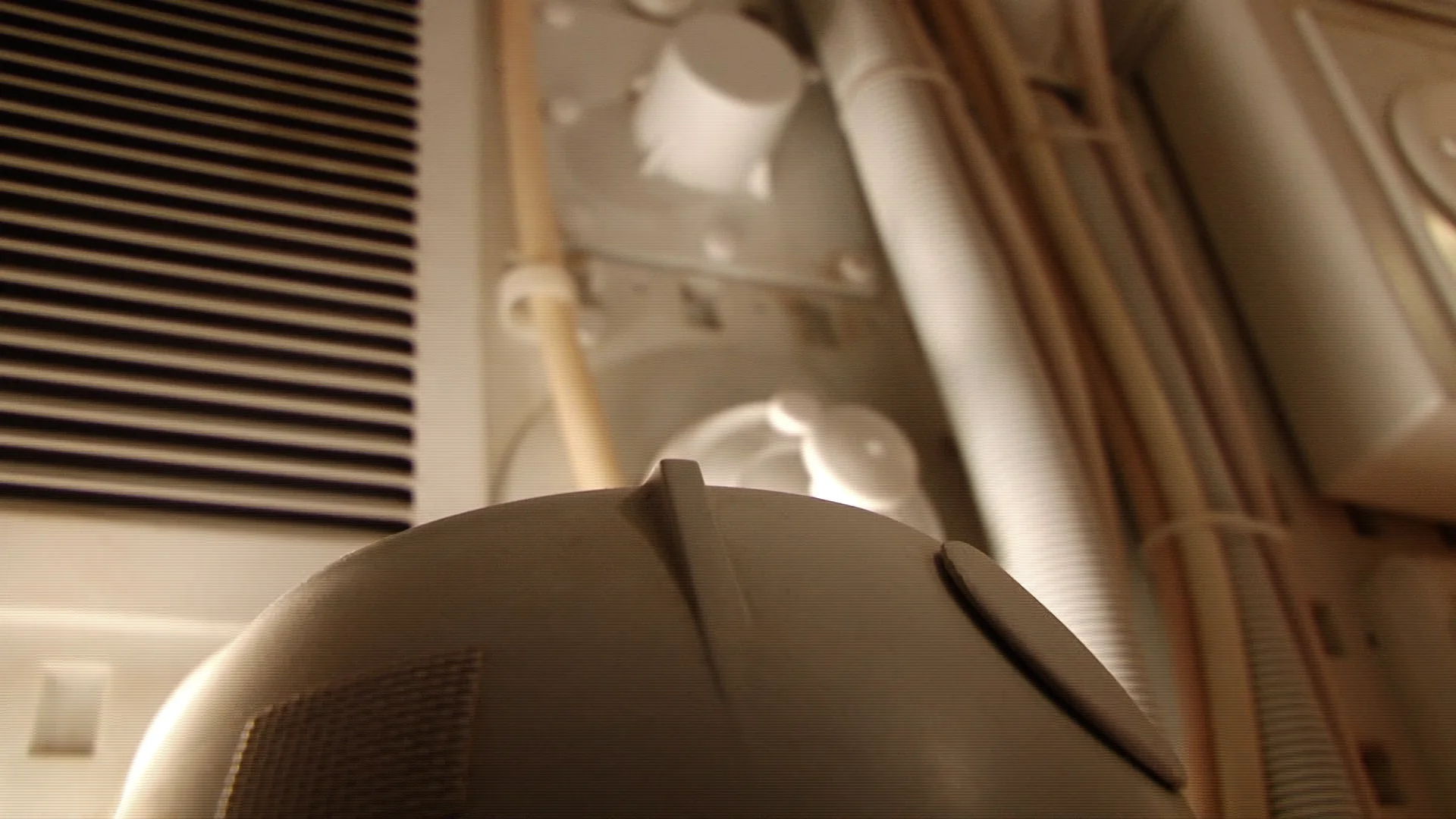 SP Taking off dump lid close up 1.jpg