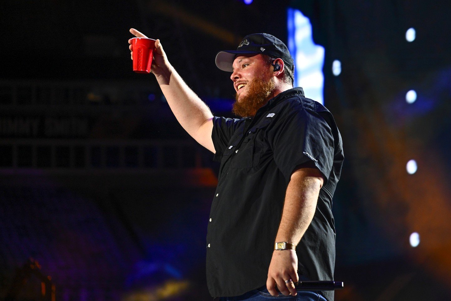 A huge thank you to @LukeCombs for two beautiful, crazy nights at EverBank Stadium! Here's to the memories made and the songs that'll be on repeat for weeks to come!

📸: Chris Condon