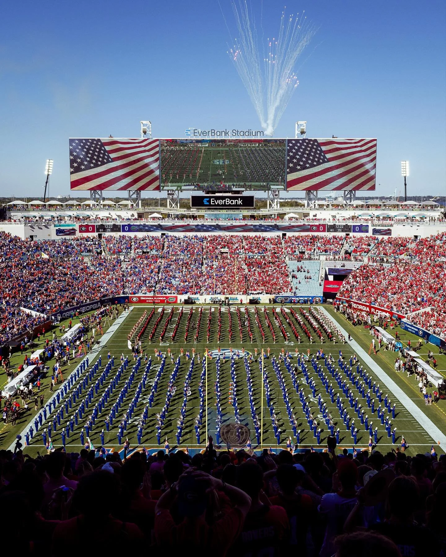 WHAT A GAME! Another iconic Florida-Georgia rivalry game at EverBank Stadium in the books!

📸: @cushingcreations