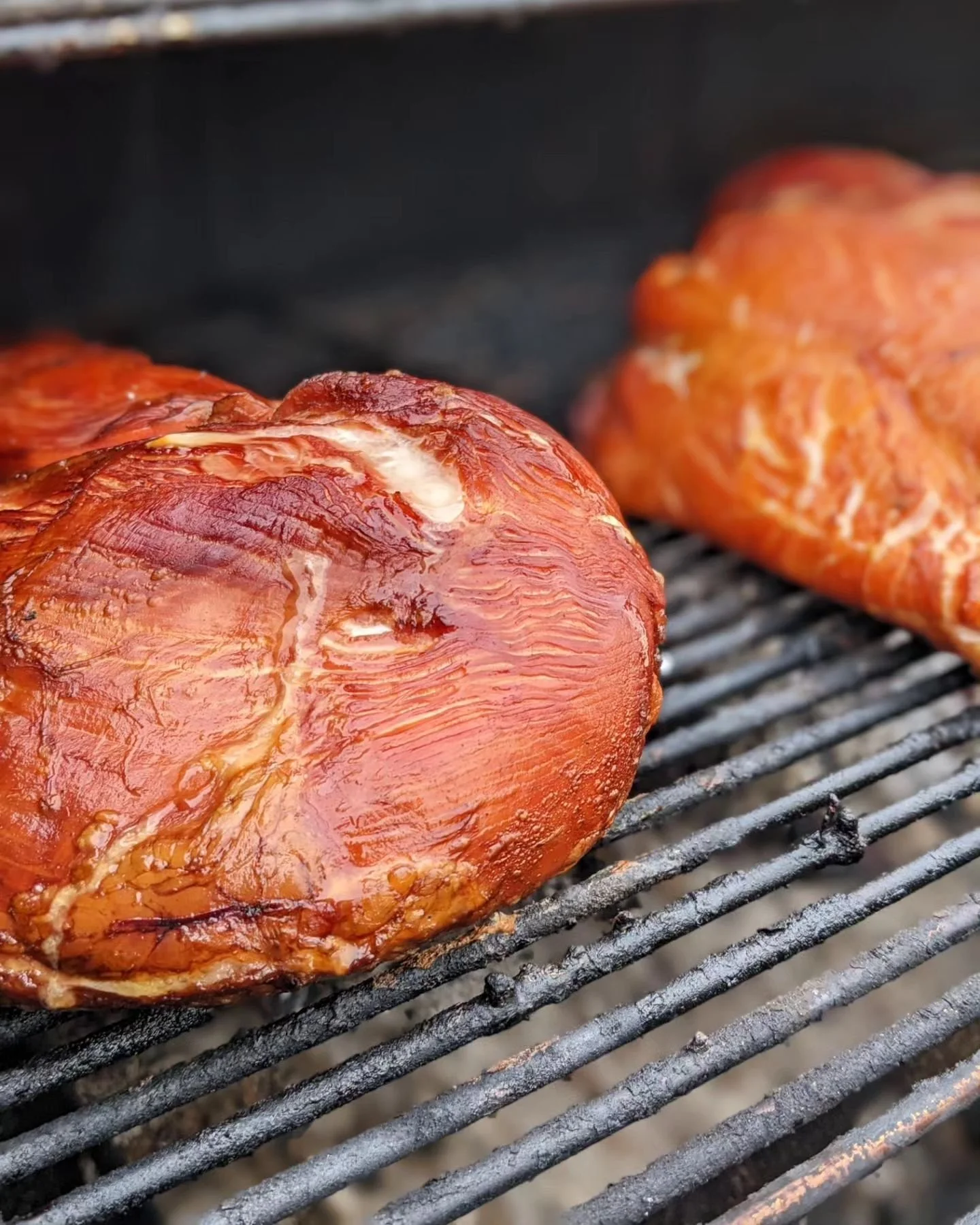 CANTEEN CHRISTMAS TURKEY HAM

Free up some oven space and let us do the hard work this year. 

This Christmas, we&rsquo;re offering turkey ham joints, locally-sourced and smoked right here on-site by our team. The perfect centrepiece for your Christm