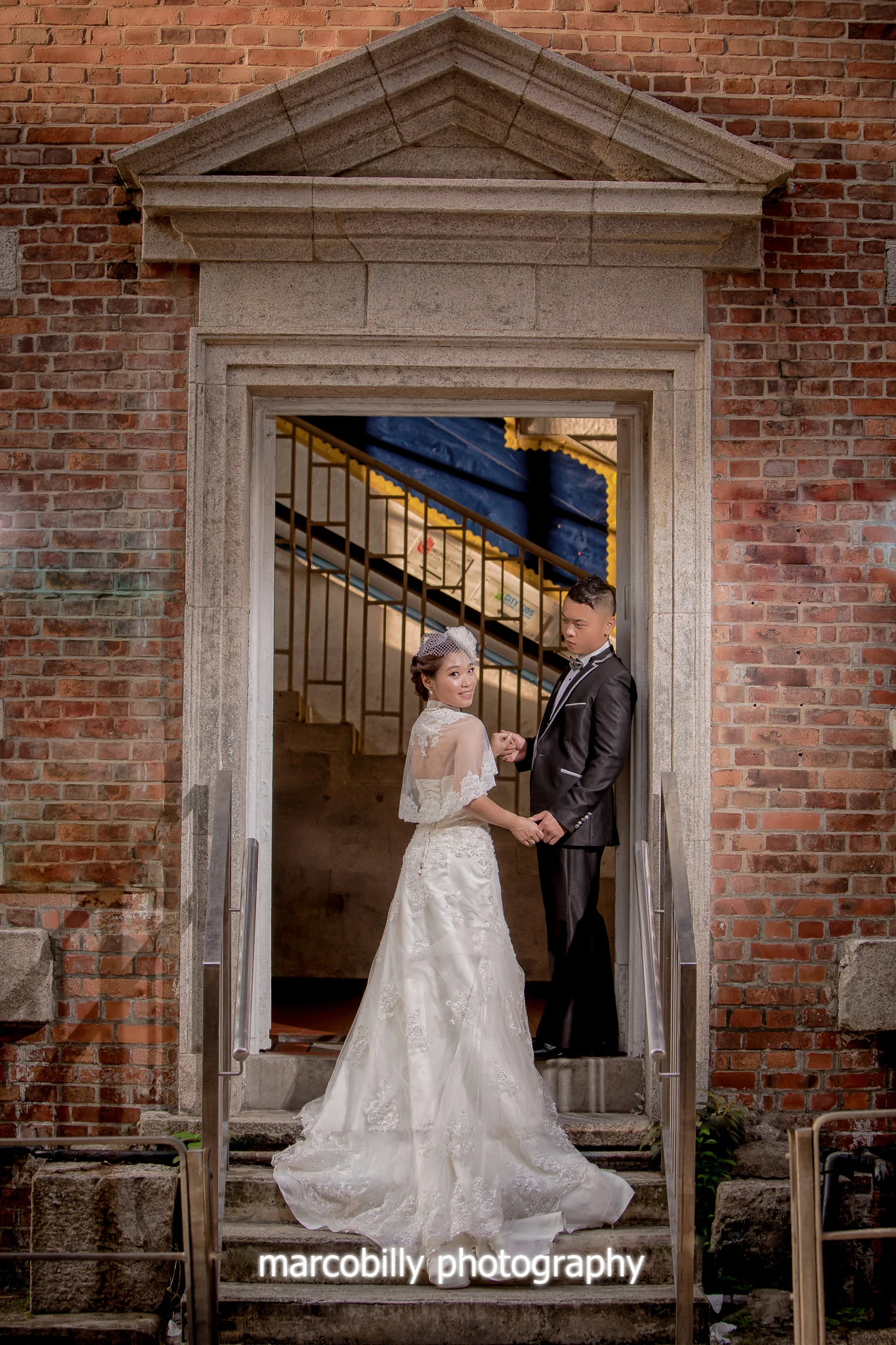 Polly & Victor 26.jpg