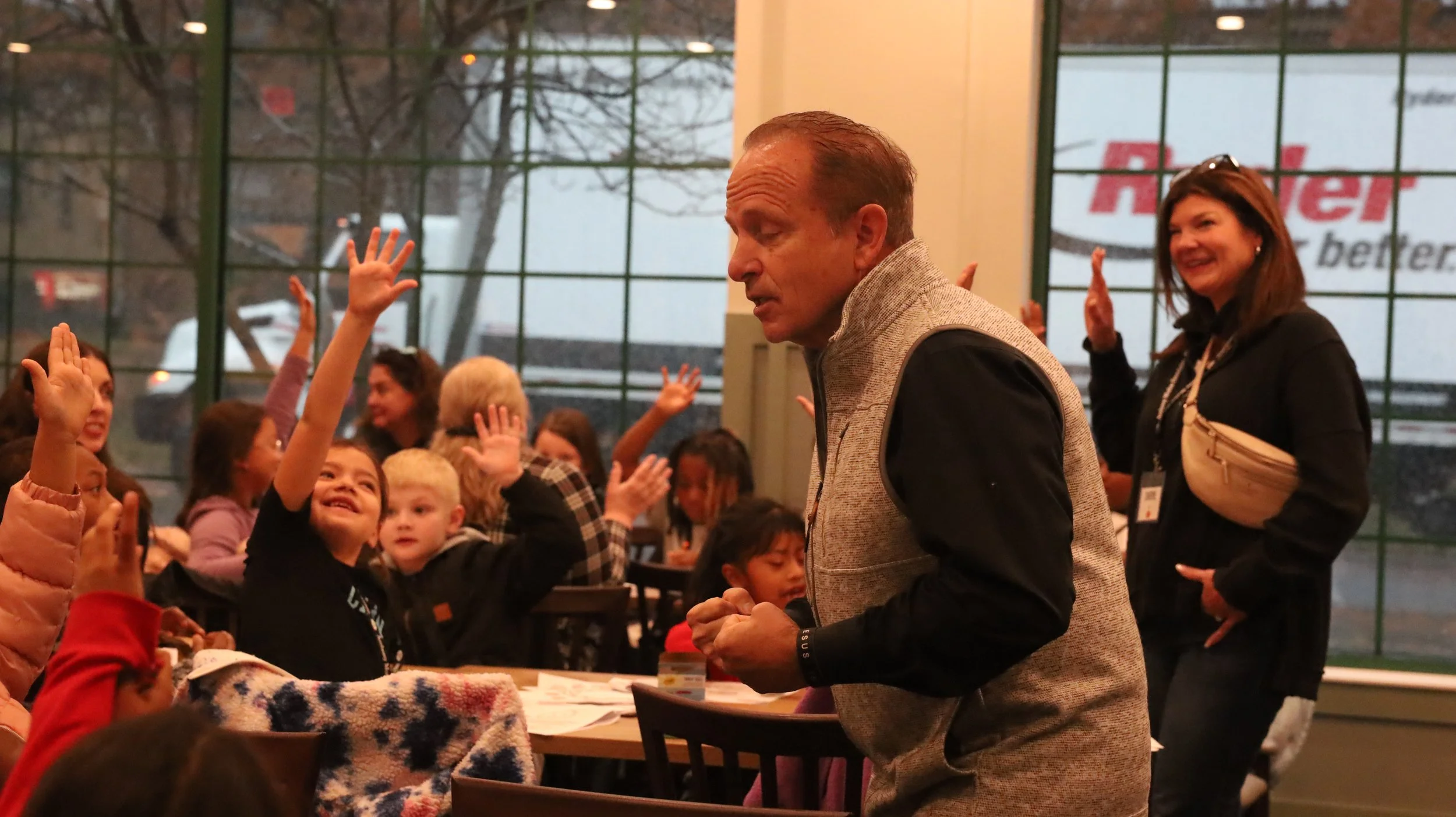 Mike LaRosa and Oyler students. Nick Custer Photos.JPG