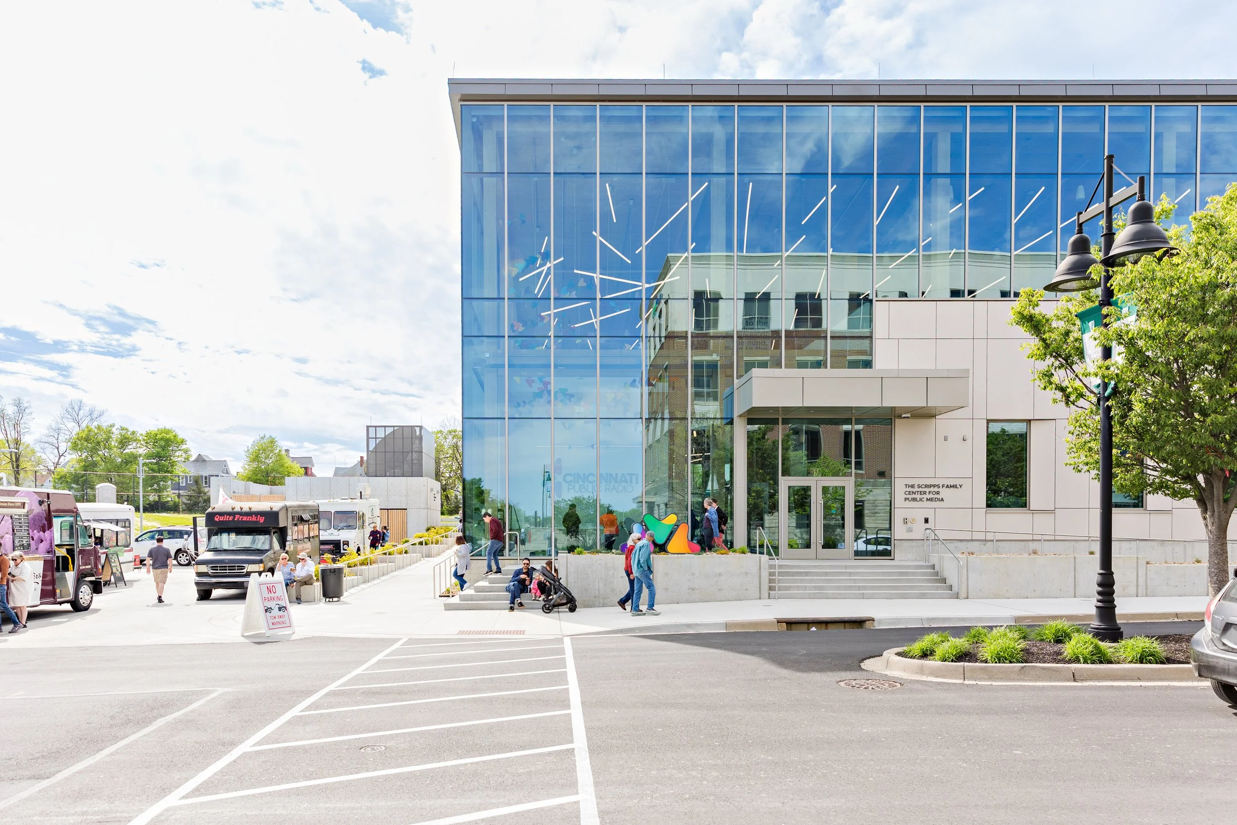 {Cincinnati-Public-Radio}_{Opening-Weekend}_0702.jpg