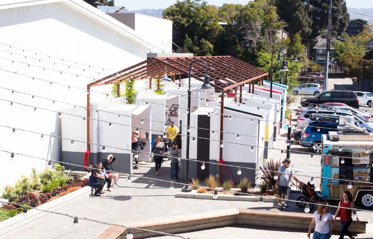 Artists &amp; Fleas Pop Up Market 