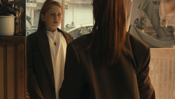 LKIN0372000H_US Laundromat 30_V1_OLV_OTT_16x9_UnslatedProRes-3-2.gif