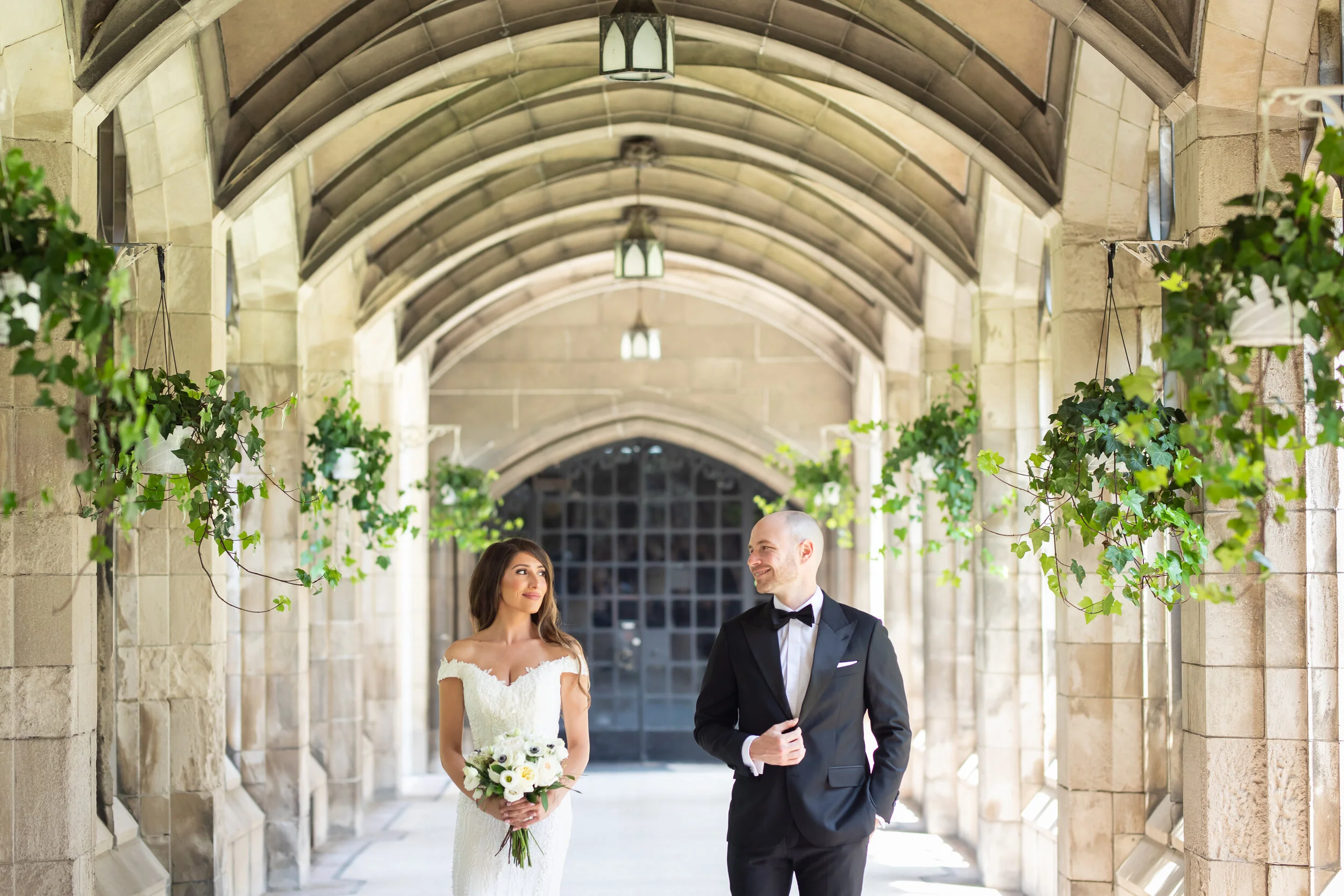 Toronto-Wedding-Photographer-Groom-bride-UofT-Knox-College