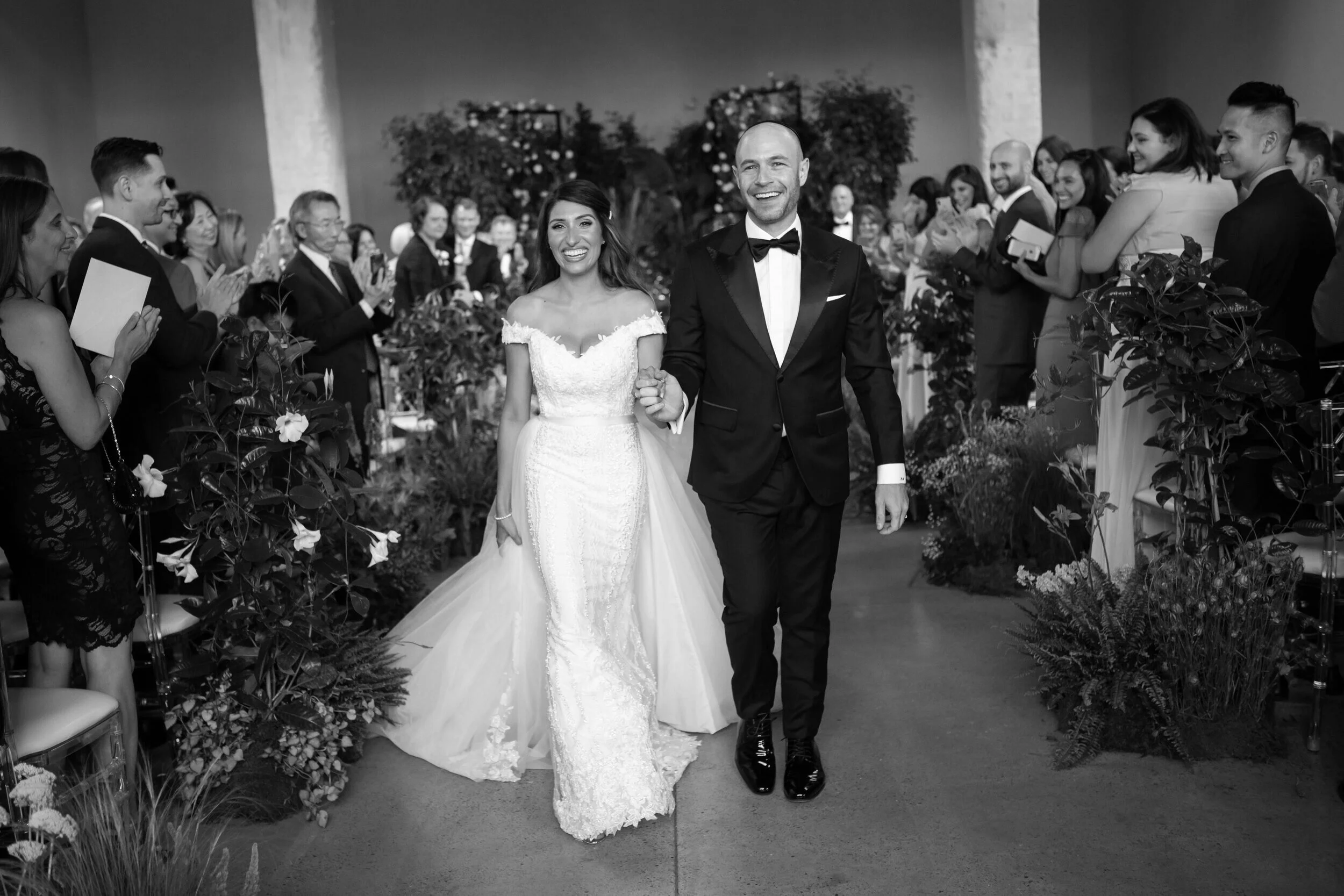 Toronto-photographer-wedding-floral-flowers-decor-chuppa-jewish-bride-groom-symes