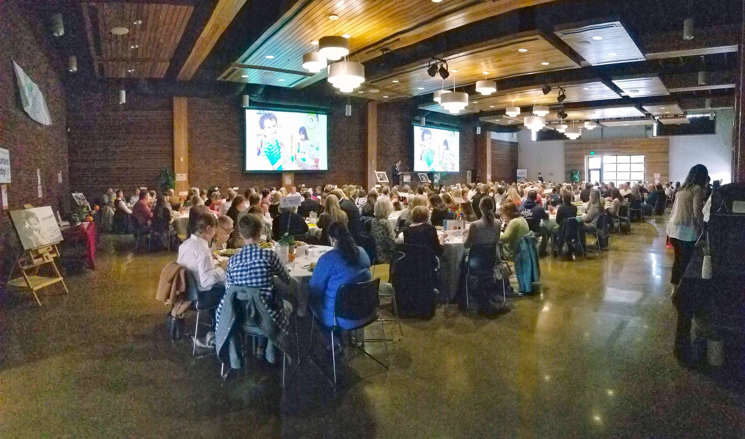 A Family Place celebrated their 5-year-anniversary by thanking the donors who help keep families in Yamhill County safe. 300 people filled the Ballroom, enjoying a delicious lunch from Bon Appétit and listening to inspiring stories of the incredible work A Family Place does.