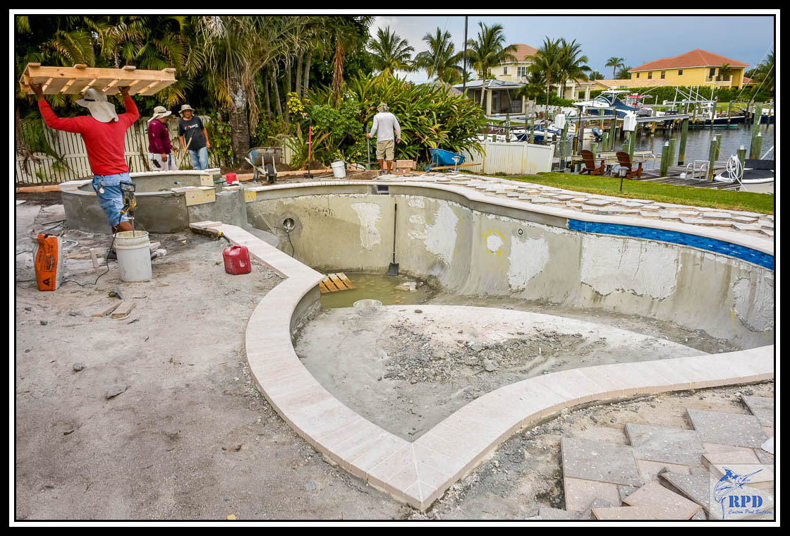 07-Swimming-Pool-Spa-Remodel-North-Palm-Beach-Florida-Construction-RPD-Roberts-Pool-Deisgn-©RPD.jpg