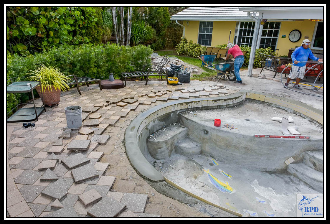 03-Swimming-Pool-Spa-Remodel-North-Palm-Beach-Florida-Construction-RPD-Roberts-Pool-Deisgn-©RPD.jpg