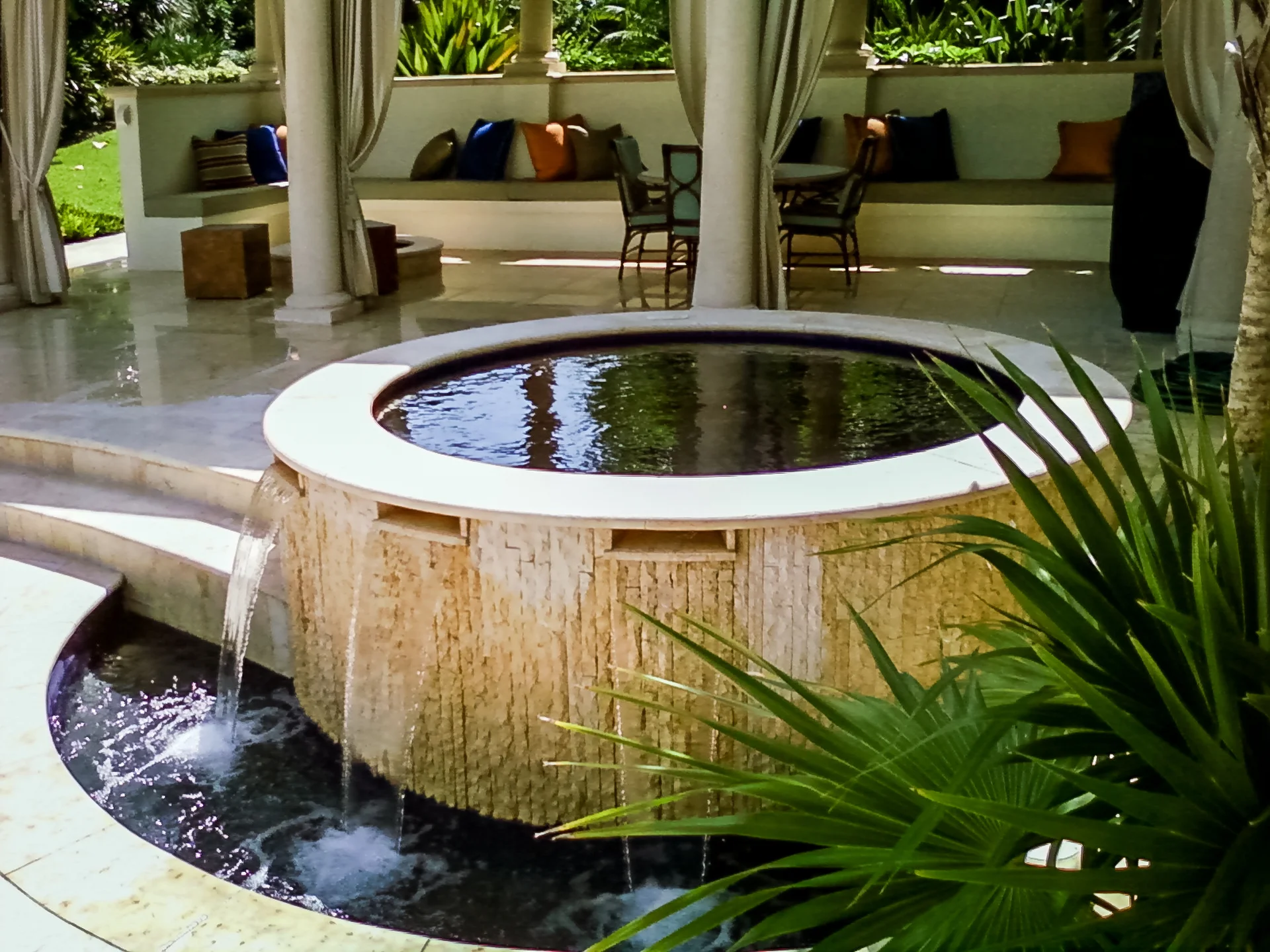 spas, edge styles