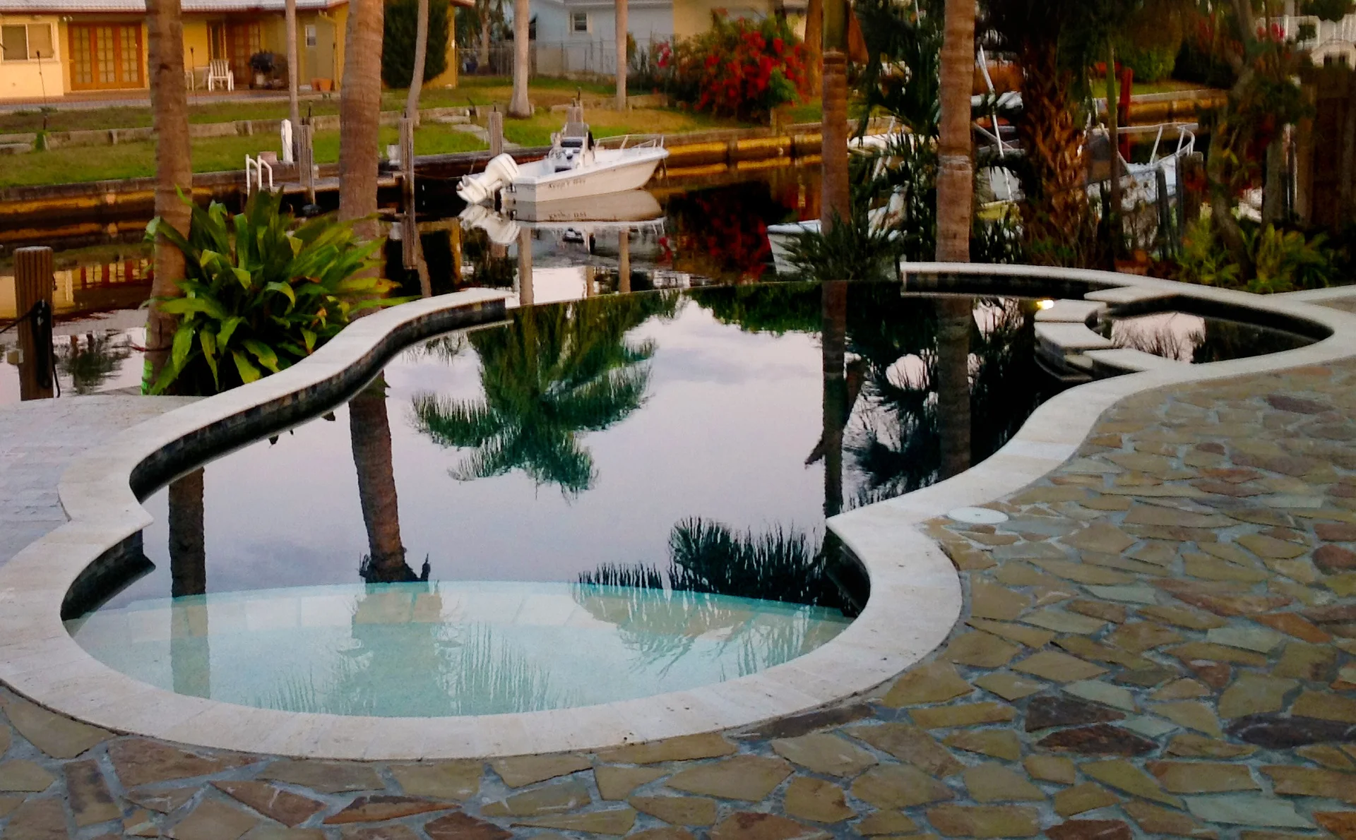 pools1,deck,tile coping,edge styles