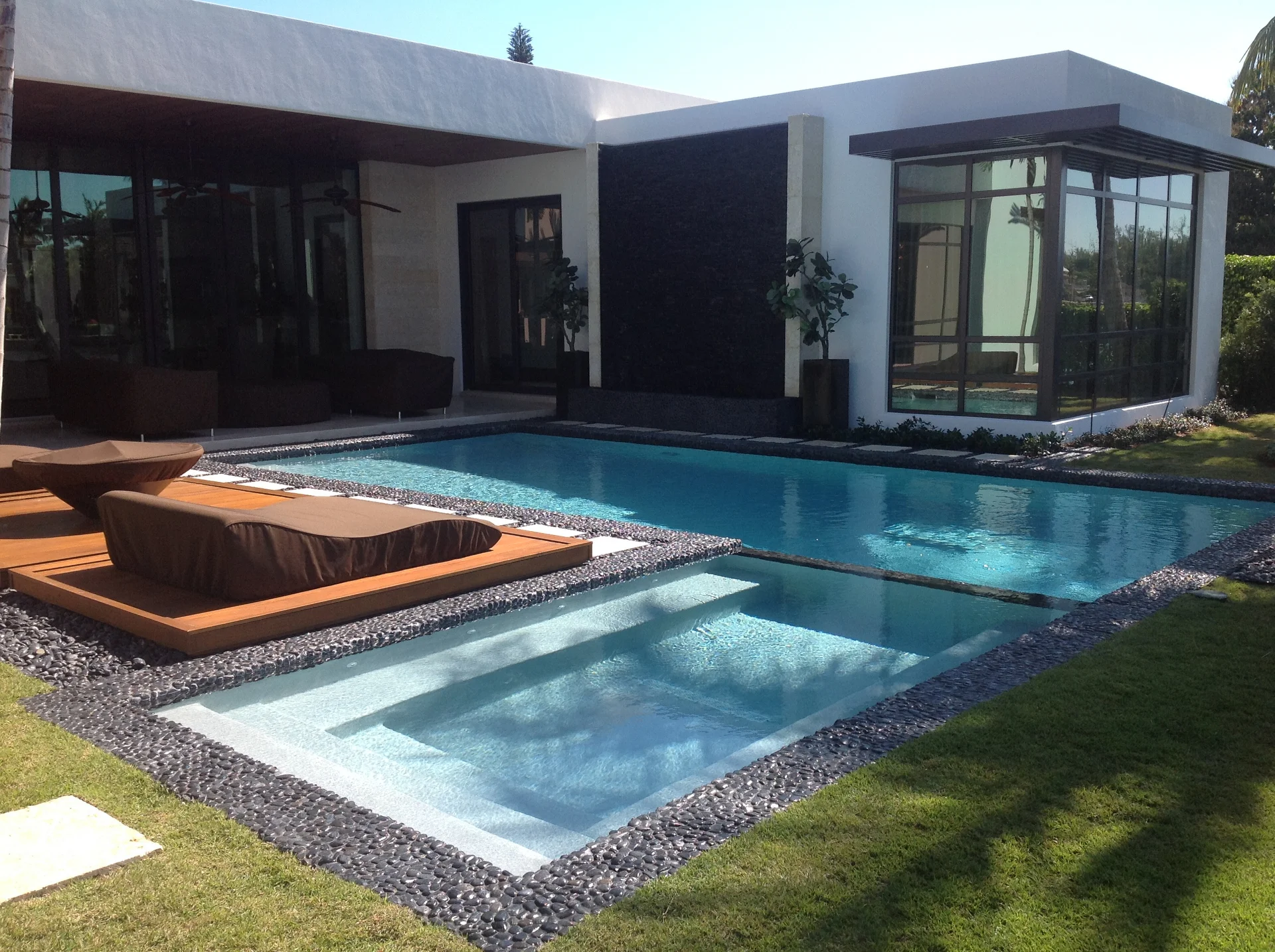 pools1,finish, tile coping
