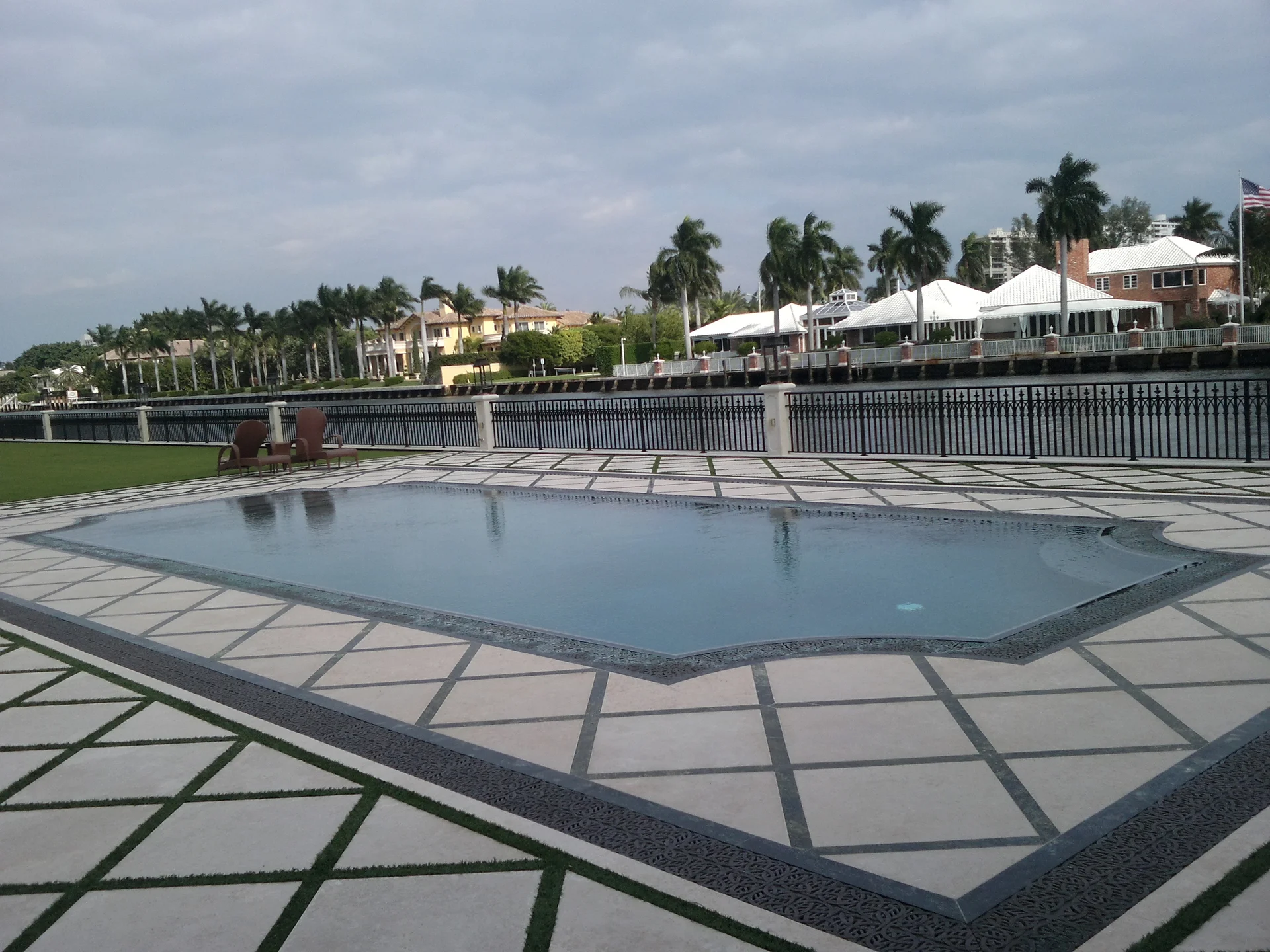 pools1,deck,tile coping,edge style