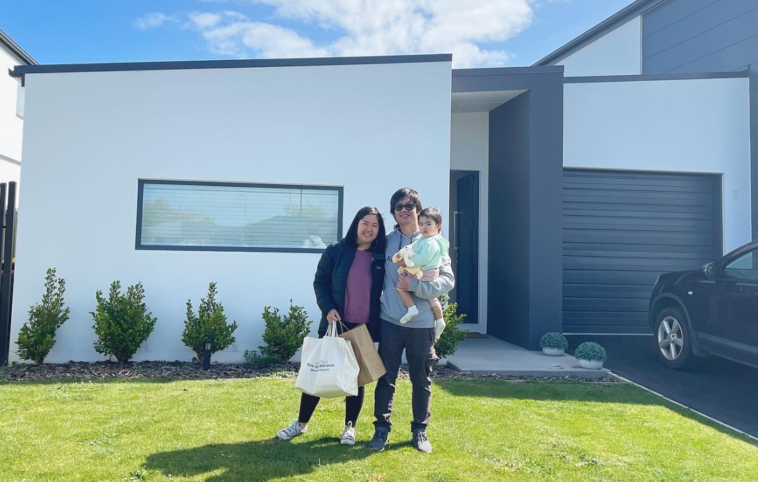 Buyers spoilt for choice, listings up, prices down and 5 Star Google Reviews