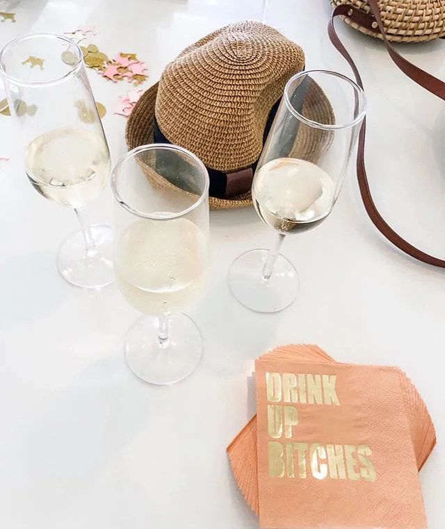 Excuse my silence the past few days while I had a rare summer weekend off in Austin celebrating one of my dearest friends and bride’s @alexandradf3! I can’t believe your beautiful cape cod wedding is only two months away. I feel so honored to not only be your planner but also get to stand alongside you while you say I do 🥂  #fedeleout