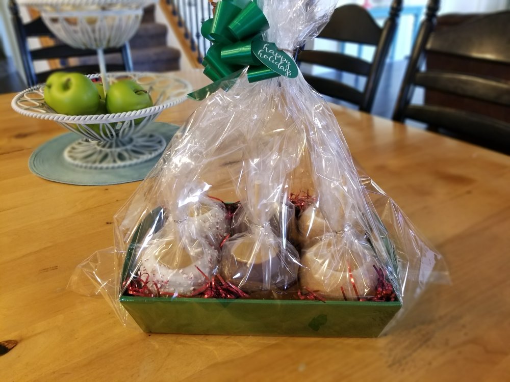 Caramel apple gift baskets