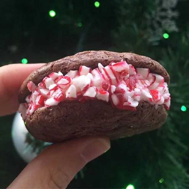 (Peppermint) stick with me and you'll eat mannnny delicious things. 🎄🍫❤ #DCglutenfree