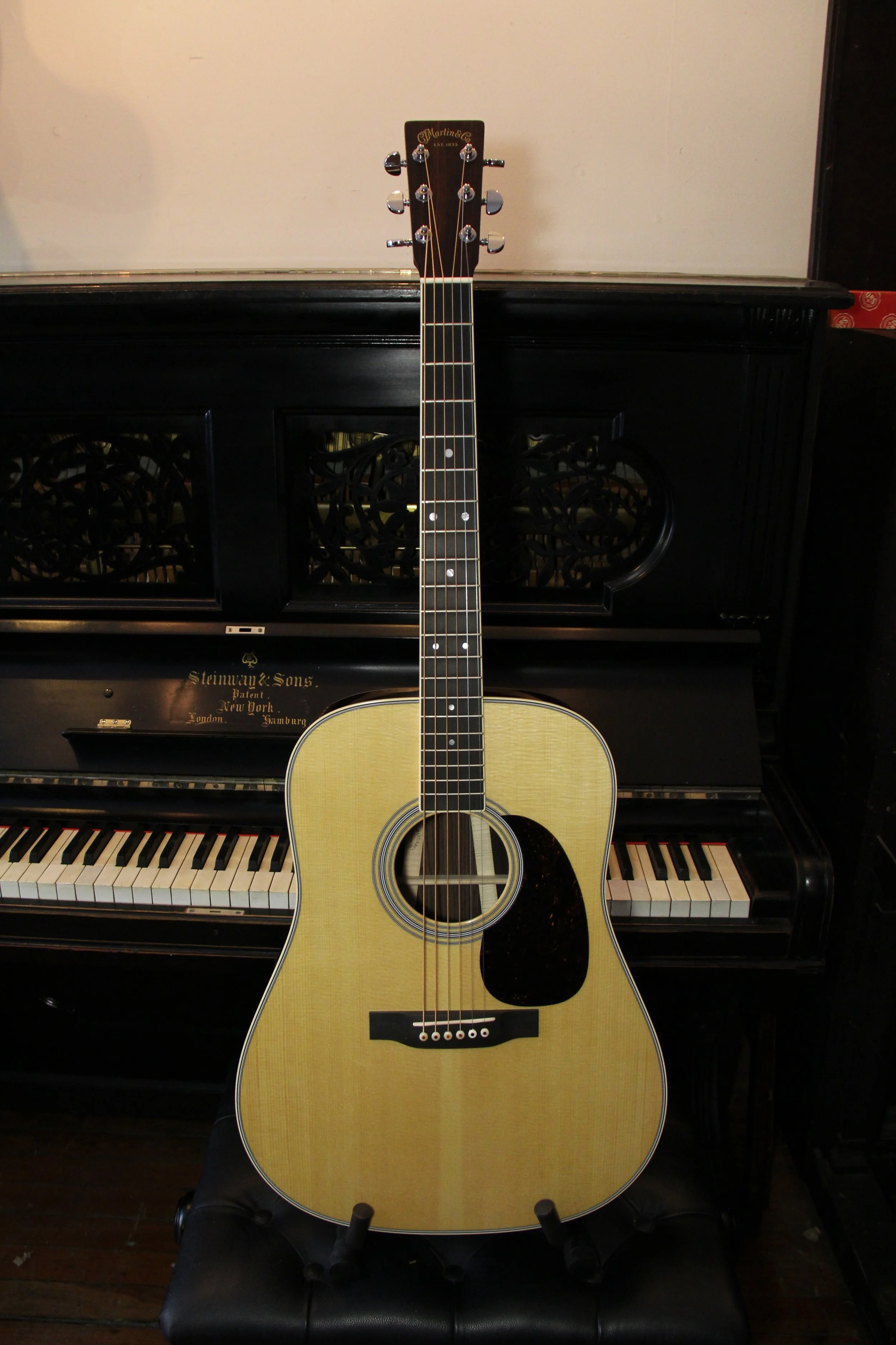 Martin D-28