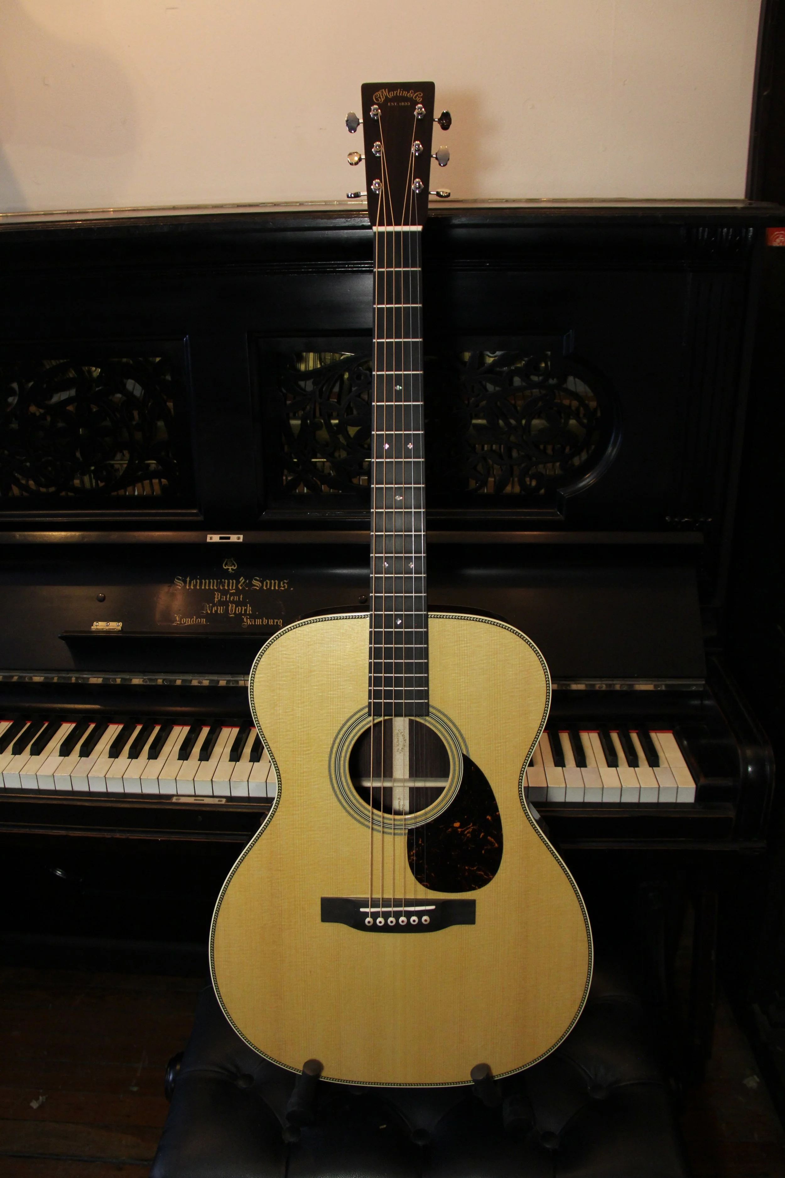 Martin OM-28