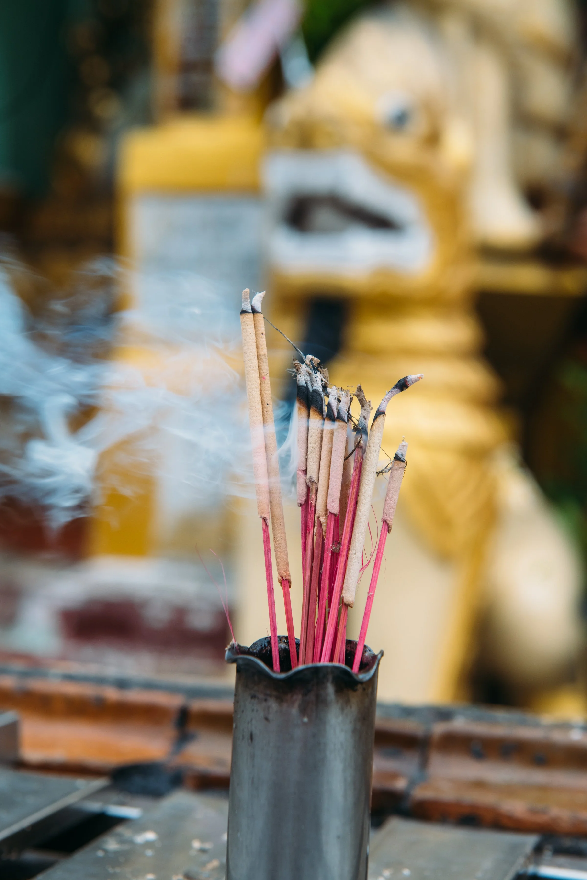 Shwedagon Pagoda-2-4.jpg
