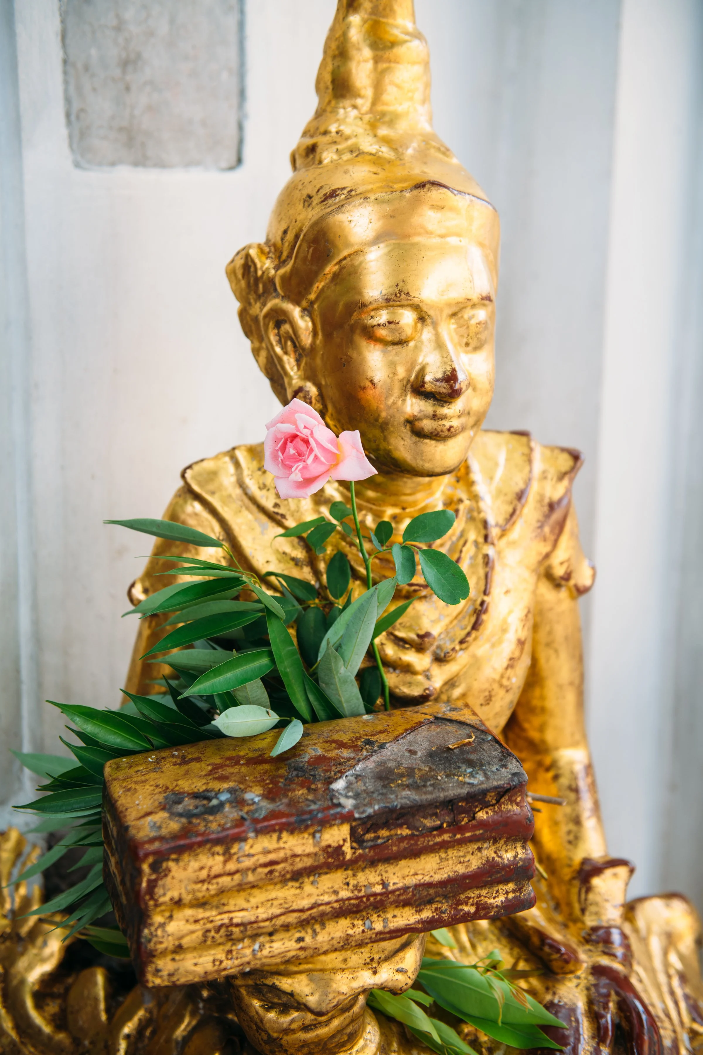 Shwedagon Pagoda-2-16.jpg