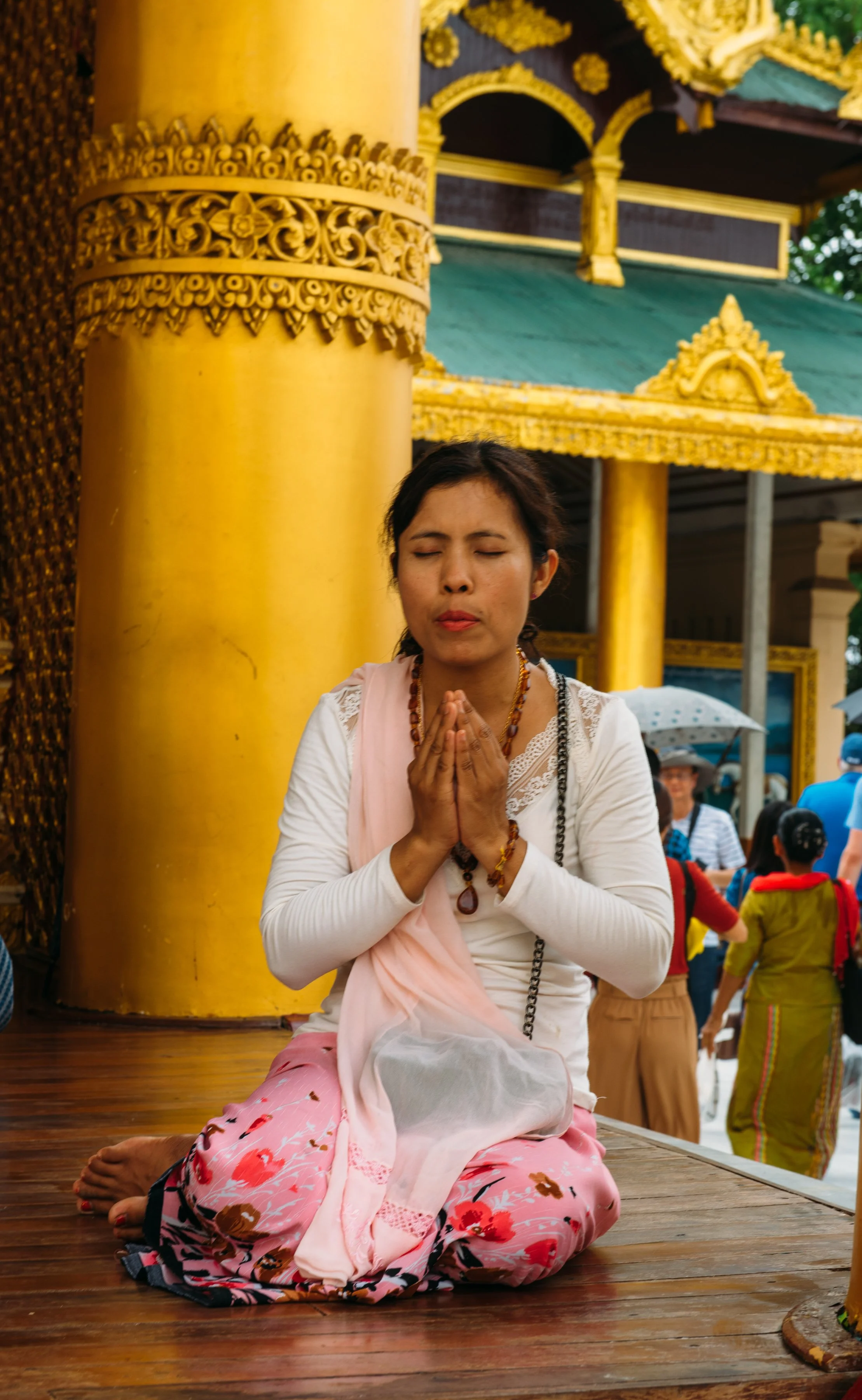 Shwedagon Pagoda-2-25.jpg
