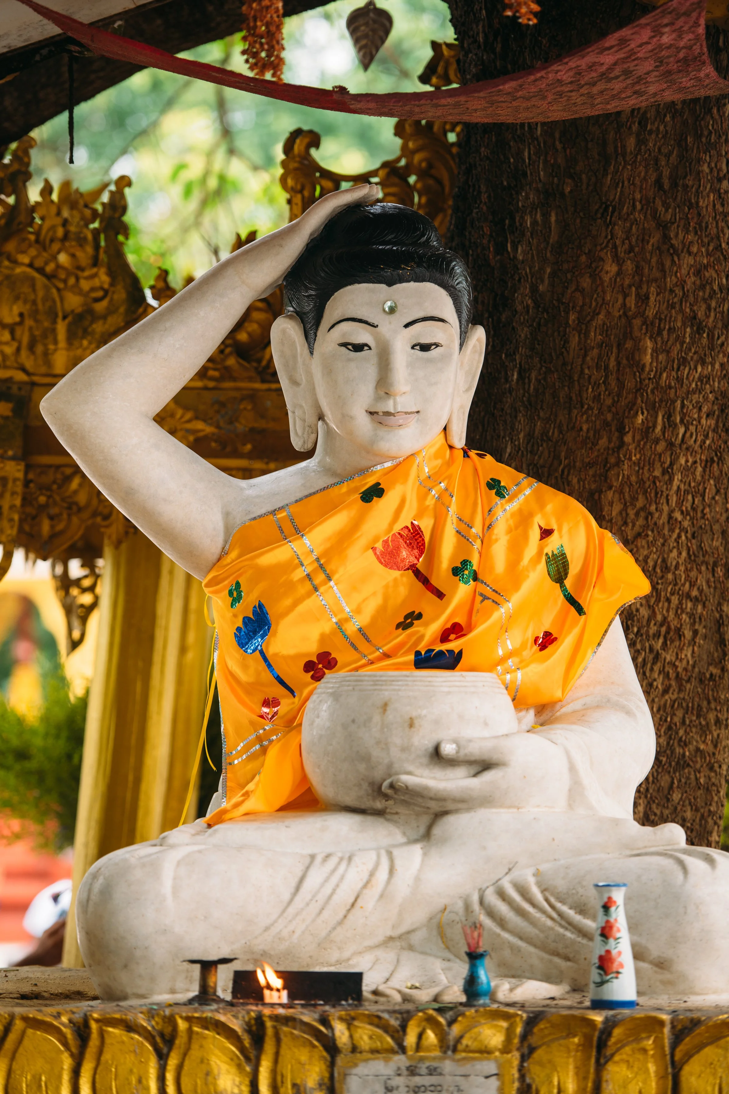 Shwedagon Pagoda-7009.jpg