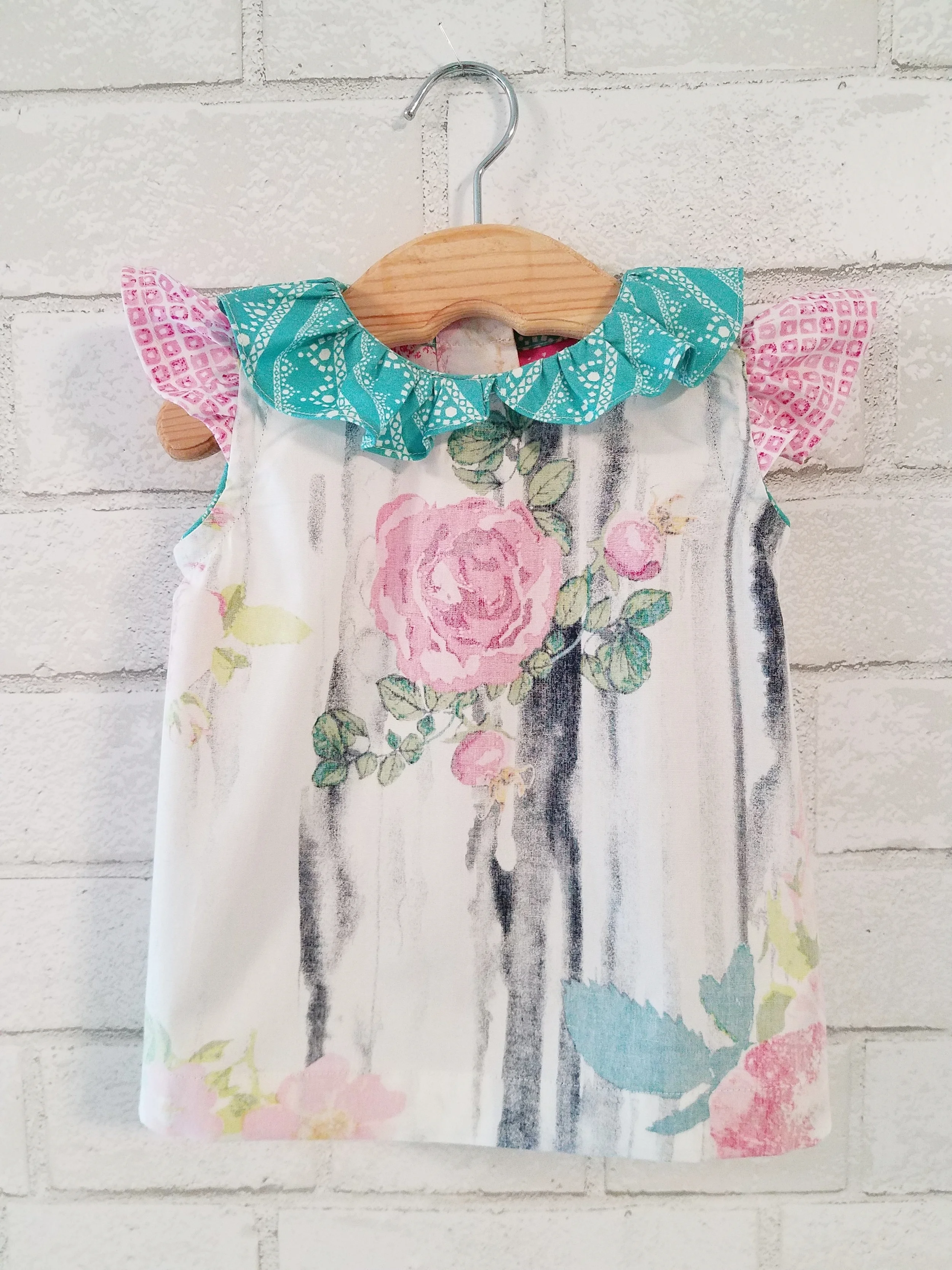 Gathered collar option, front view