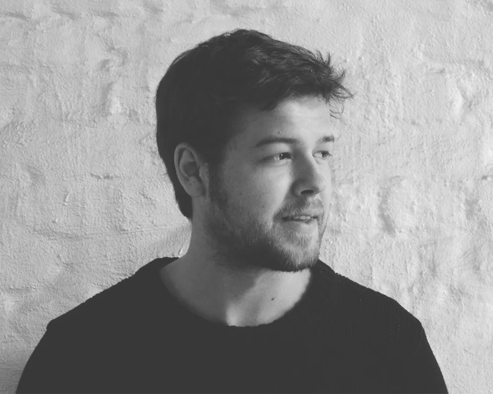 Artist-Web-Images-FINNEBASSEN.jpg