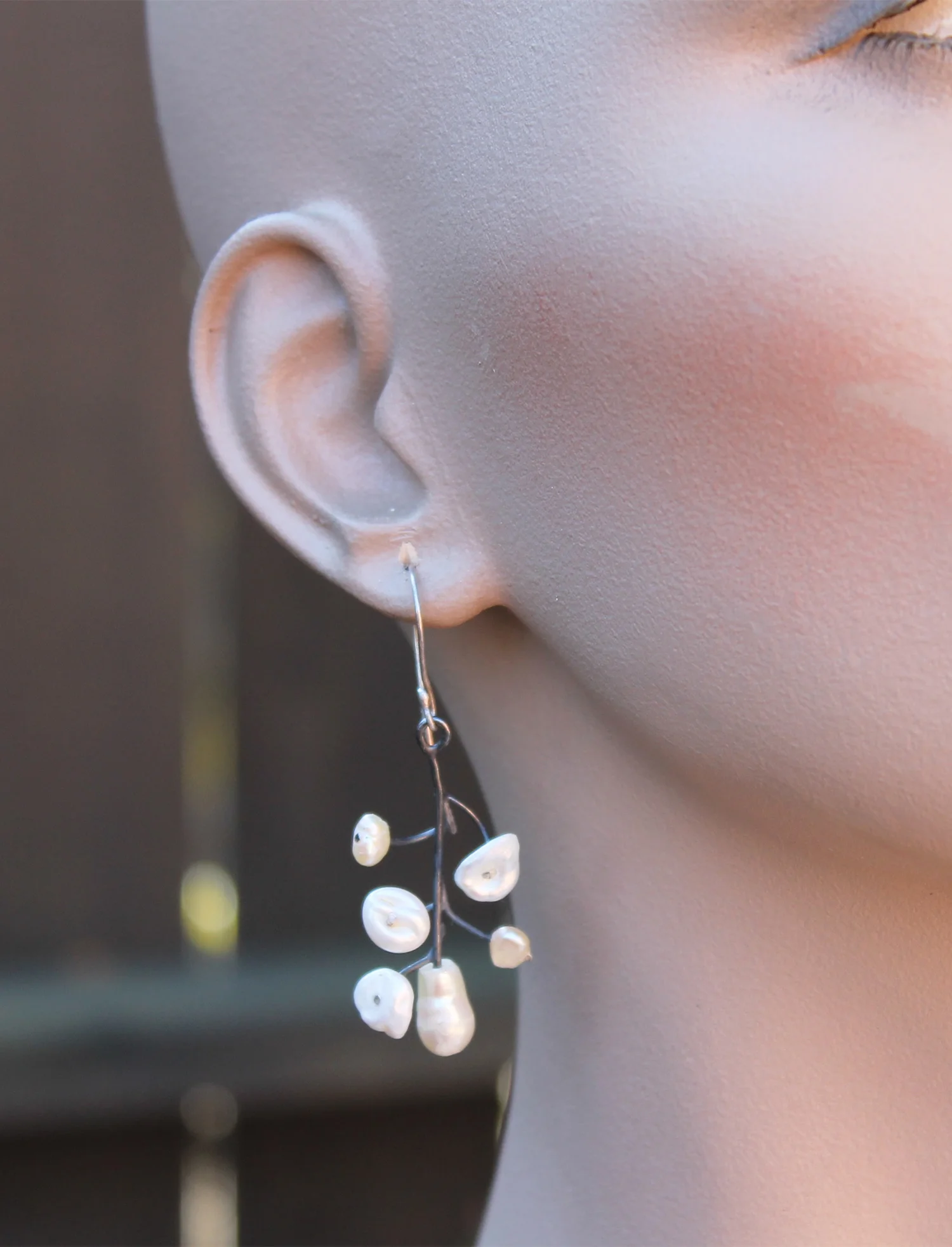 ear003d.jpg
