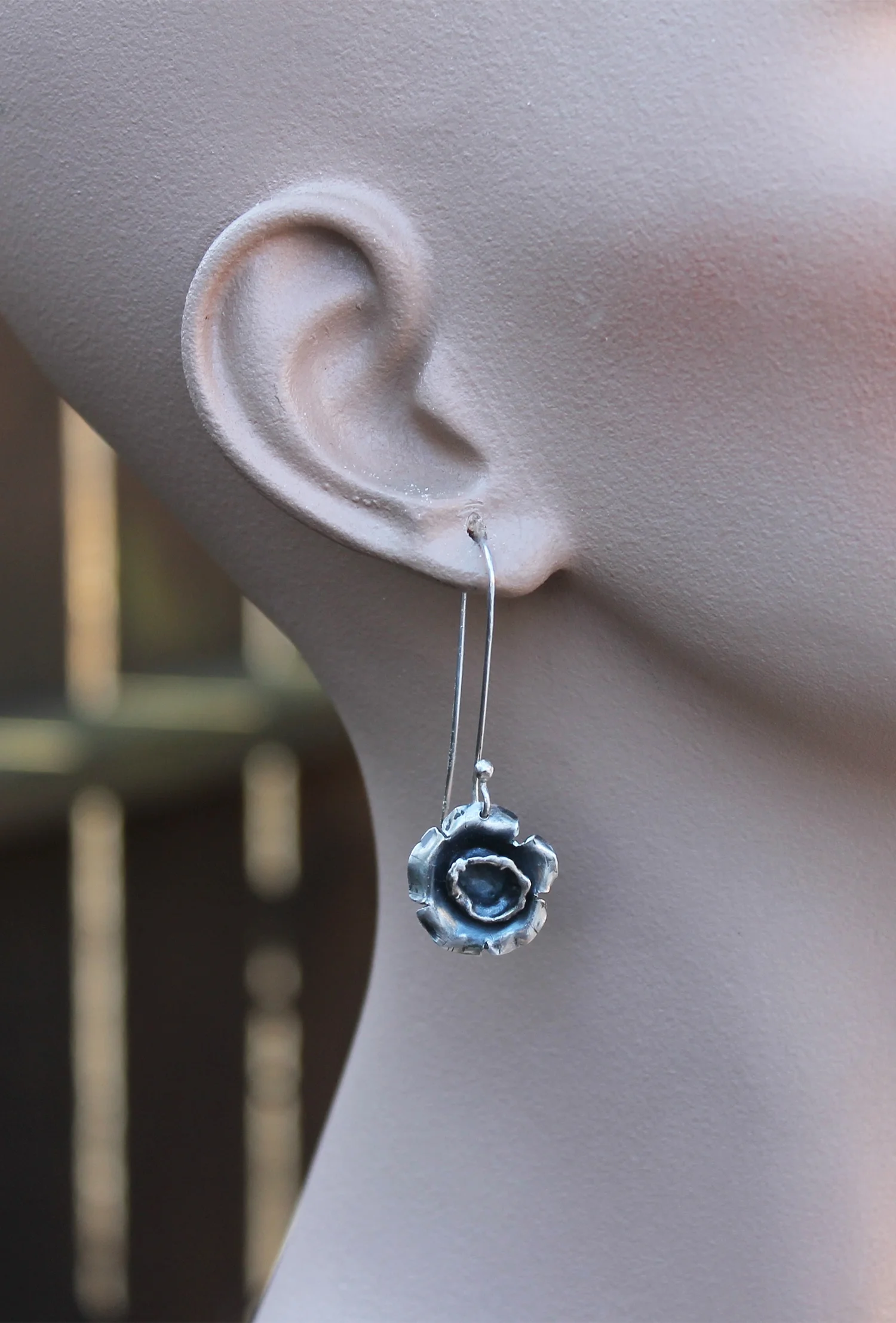 ear007d.jpg