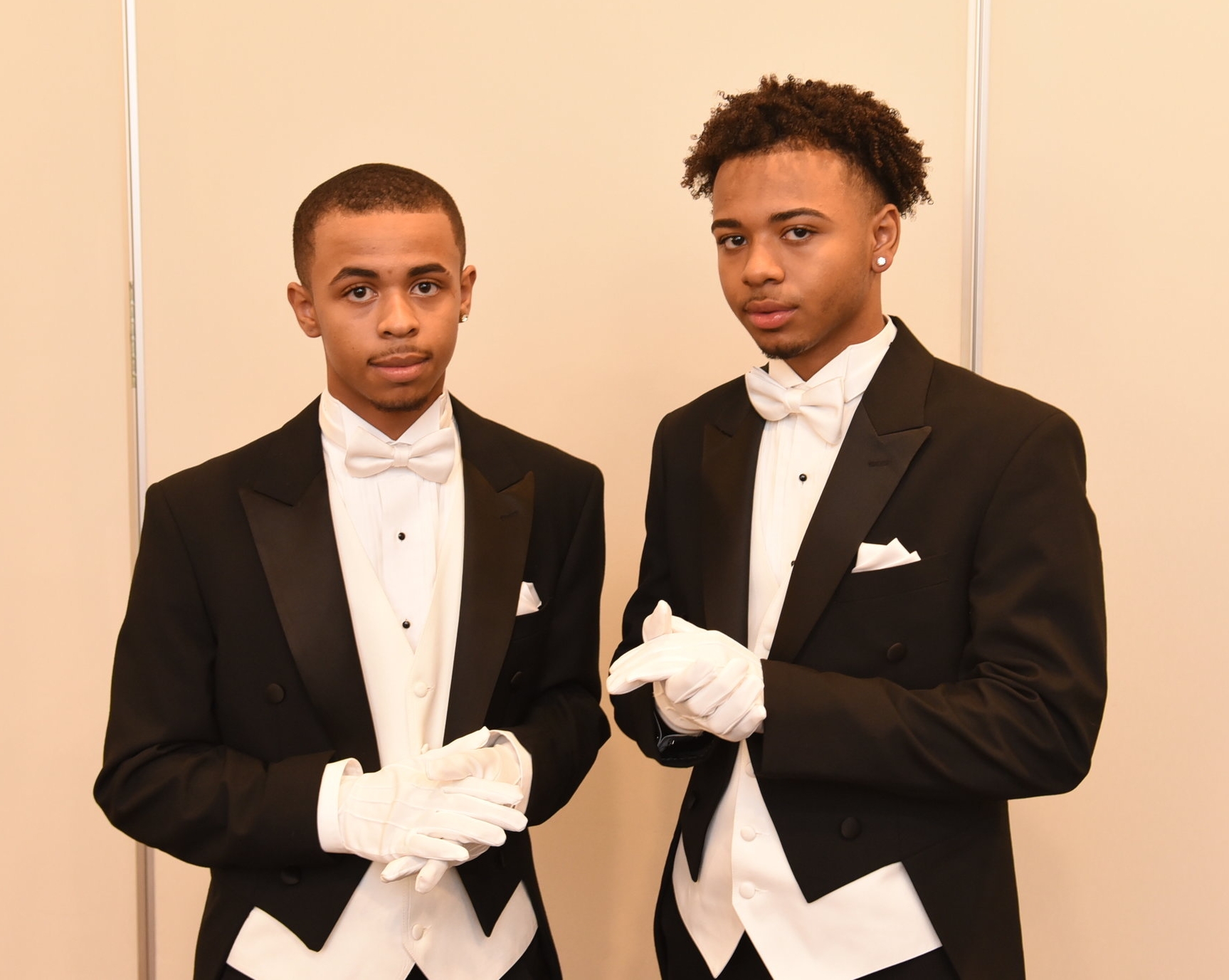 Nicolas (l) and Marcus Arauz