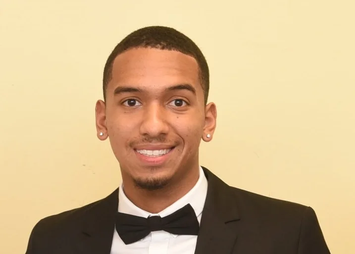 Triplets share spotlight at scholarship awards