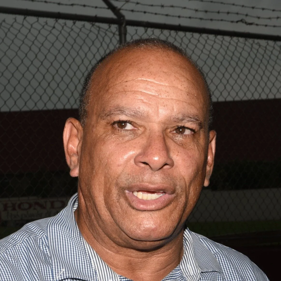 Mark Neita batting doggedly to keep Melbourne afloat
