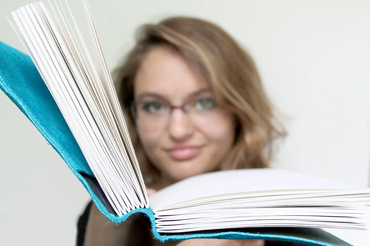 bookishprofilepic.jpg