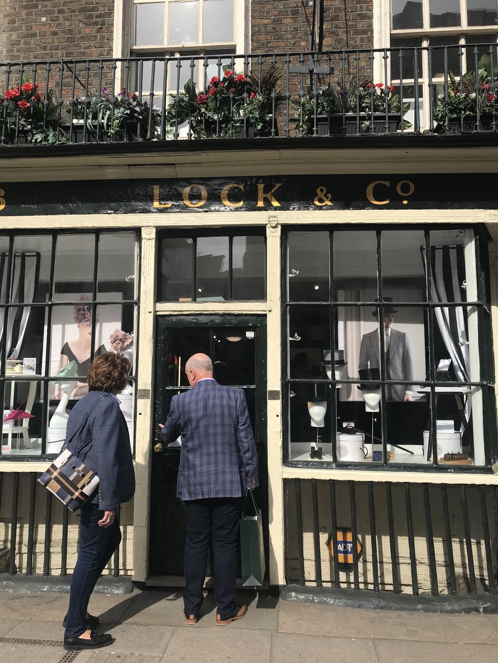 A Tour of London's Shops — Journey & Play
