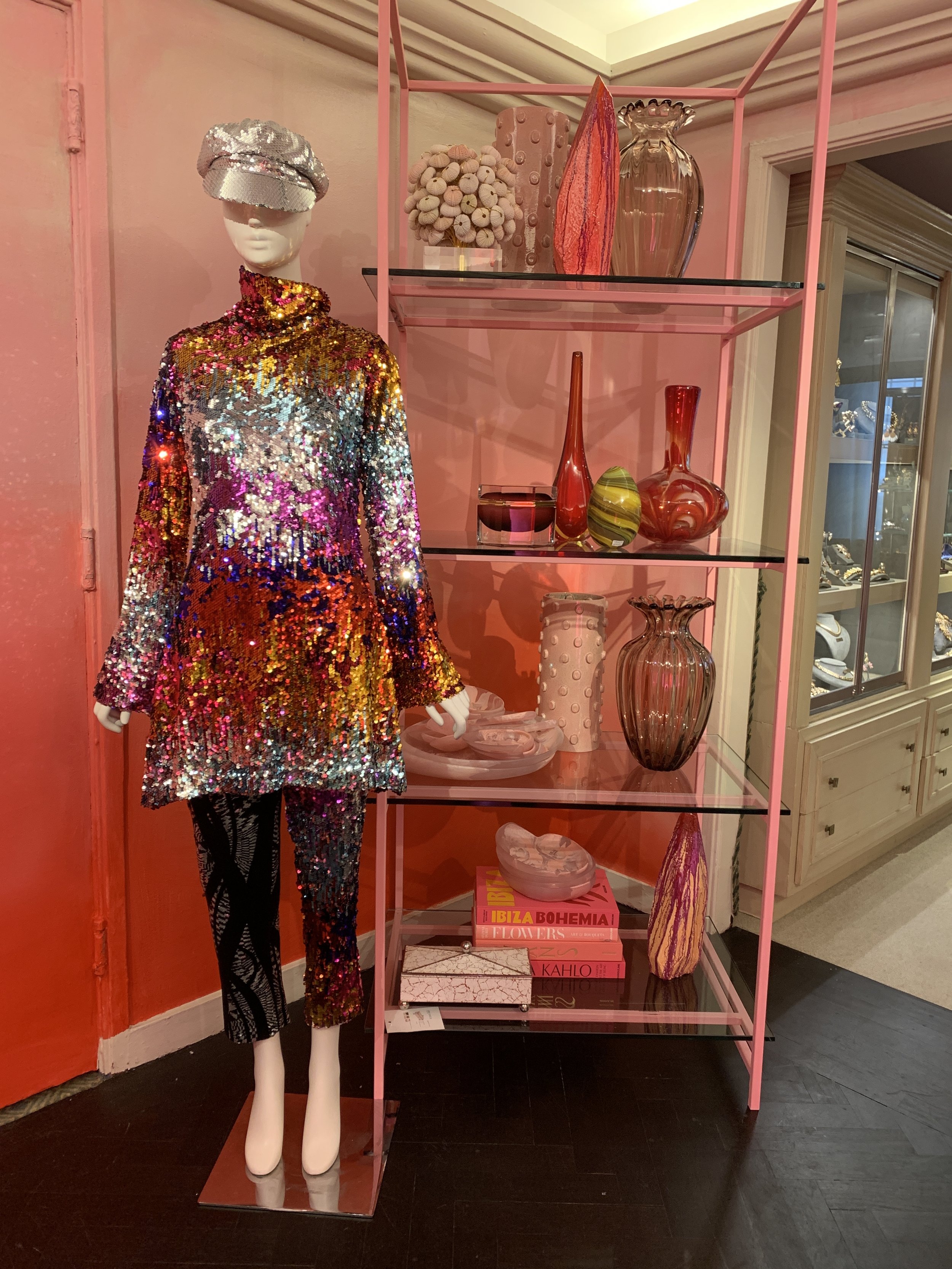 Unique Store Fixtures Takes the Gold — for Brilliant Bergdorf Goodman  Makeover – Visual Merchandising and Store Design