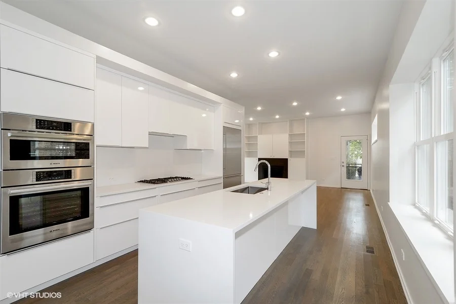 04_1215-West-Draper-St_5_Kitchen_Web.jpg
